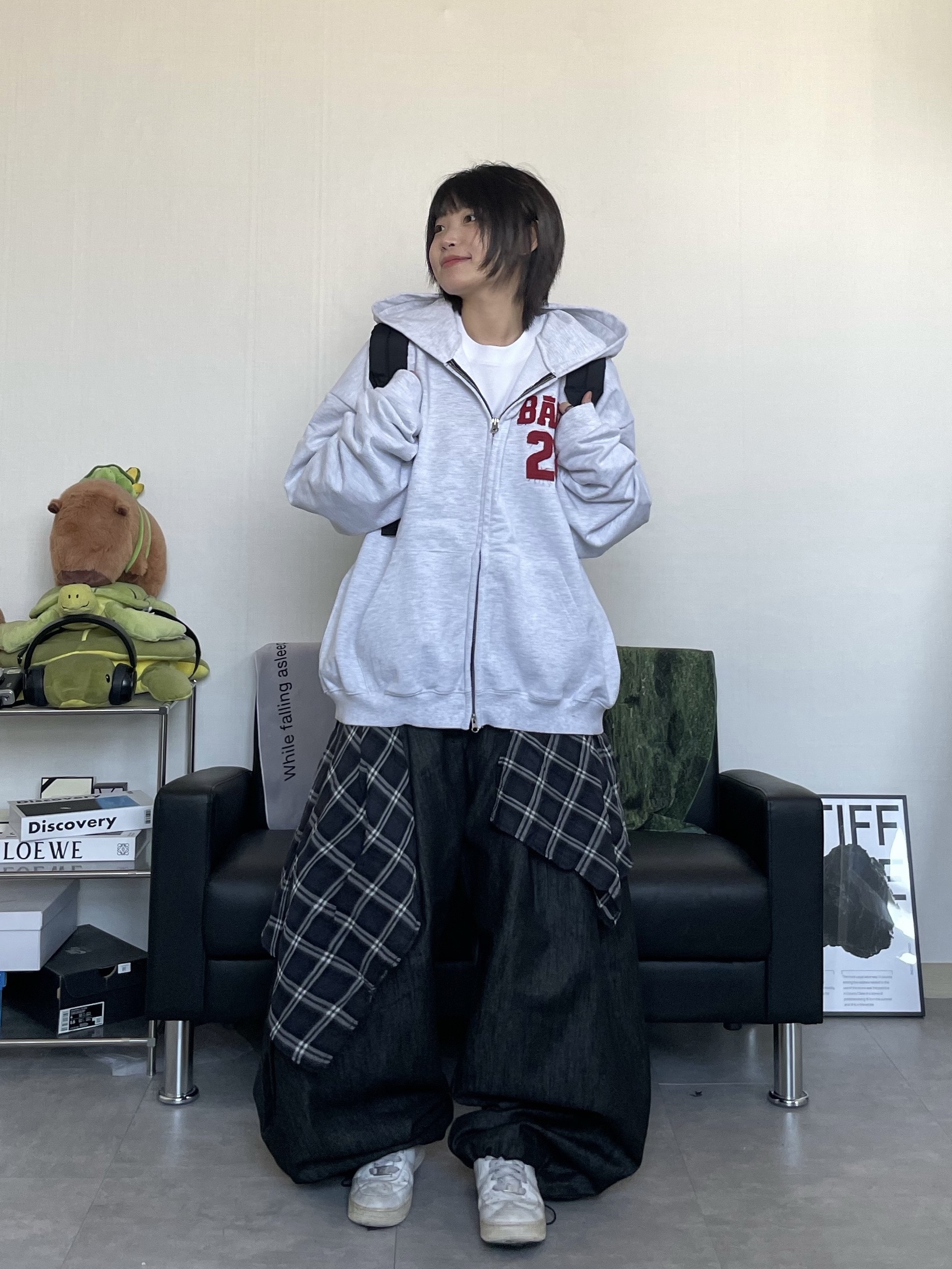 CDG Backpack Black 착용 스타일 - 1