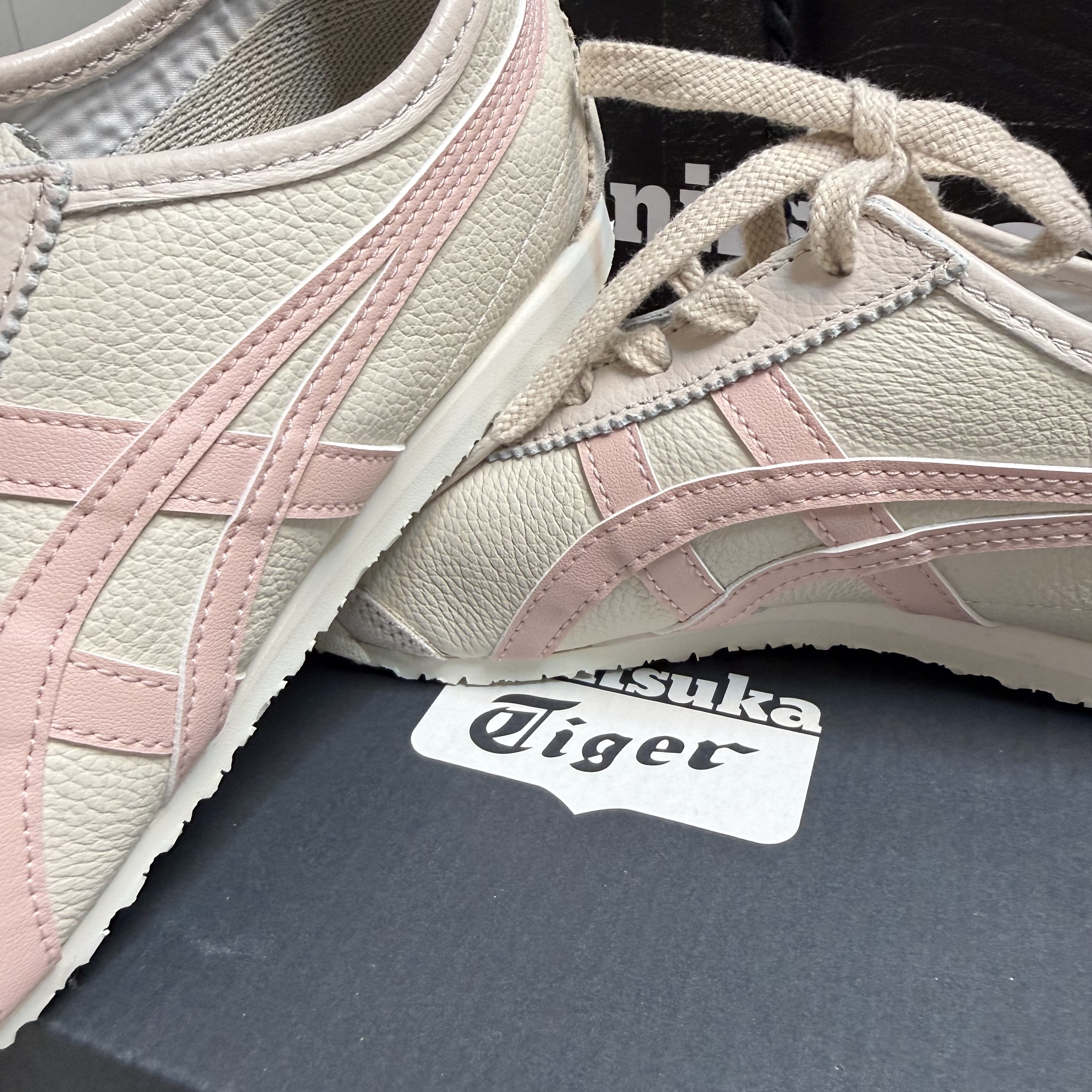 Onitsuka Tiger Mexico 66 Oatmeal Ginger Peach 착용 스타일 - 4