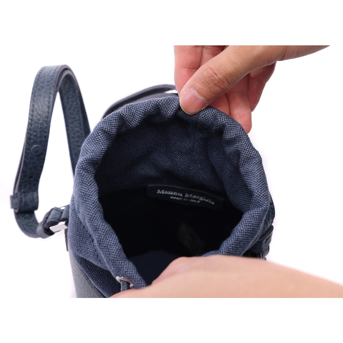 [25% 쿠폰] 메종 마르지엘라 5AC 미니 버킷백 슬레이트 블루([25% 쿠폰] Maison Margiela 5AC Mini Bucket Bag Slate Blue) - 6