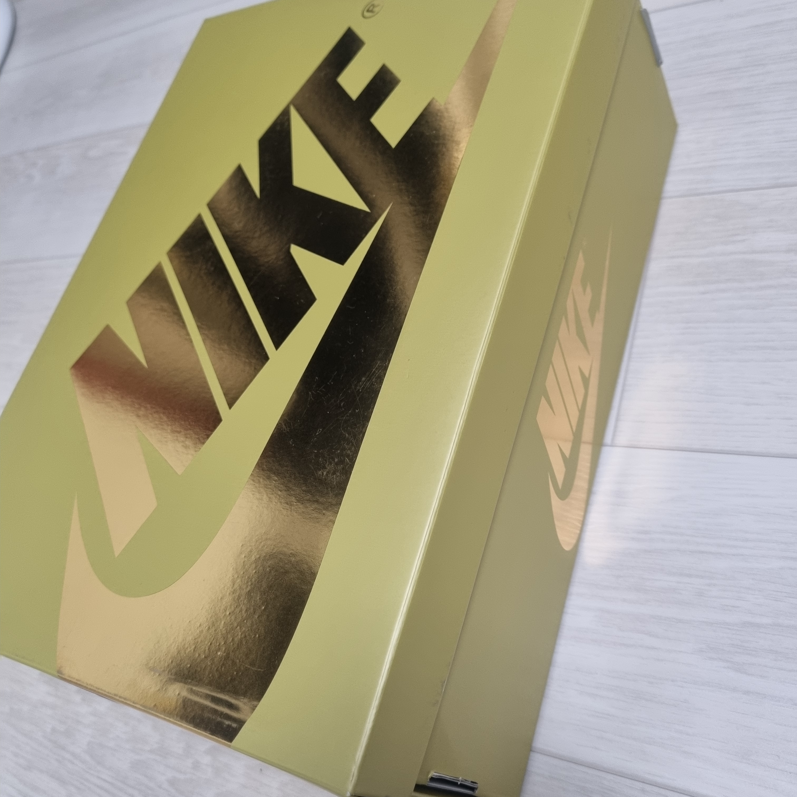 Jordan 1 Retro Low OG Greyish and Sail 착용 스타일 - 1