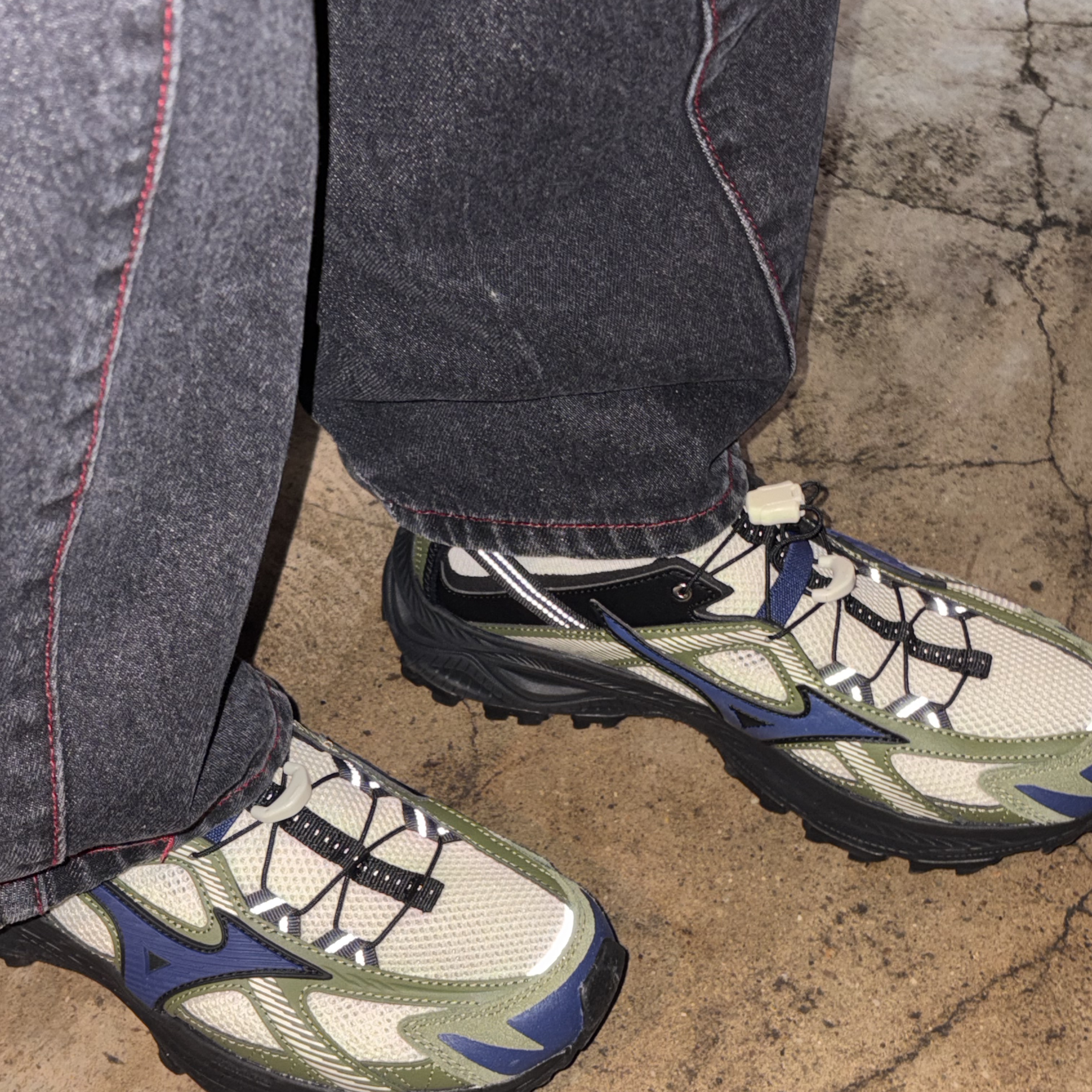 Mizuno Racer Trail SE Khaki 착용 스타일 - 2