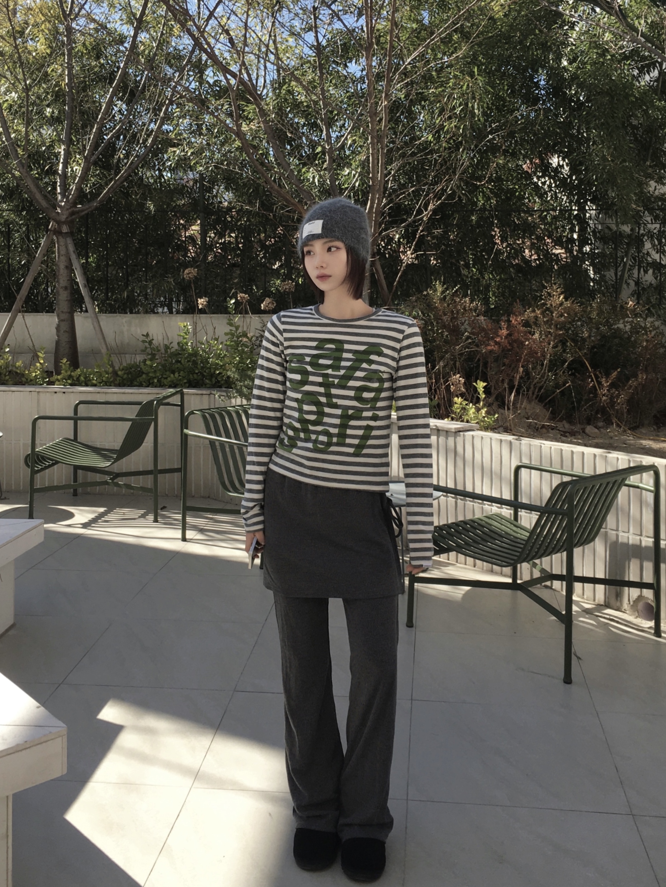 [KREAM 단독] Safarispot Ticketing Stripe Border Tee Gray 착용 스타일 - 2