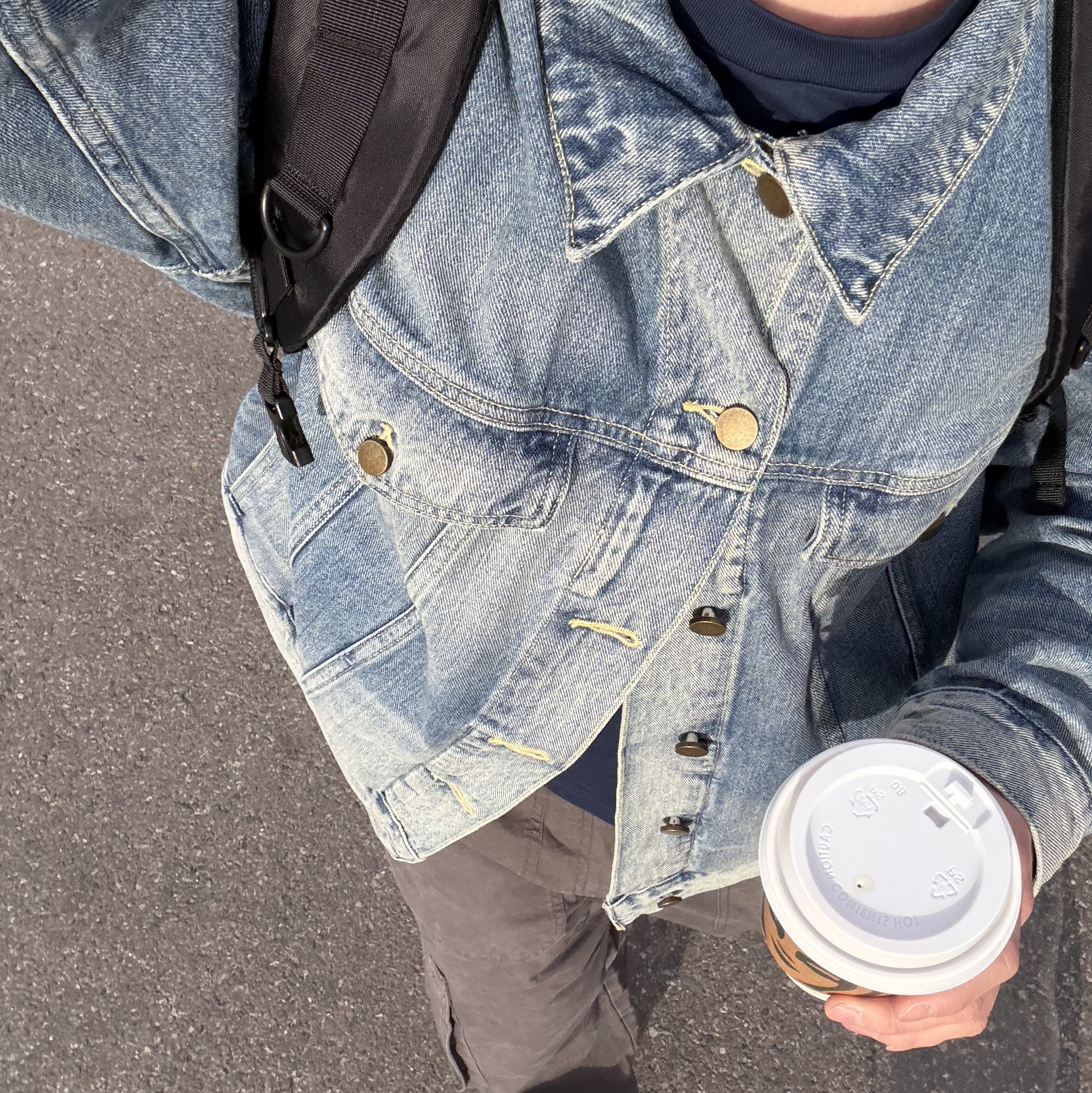 Essentials Trucker Jacket Indigo 착용 스타일 - 1