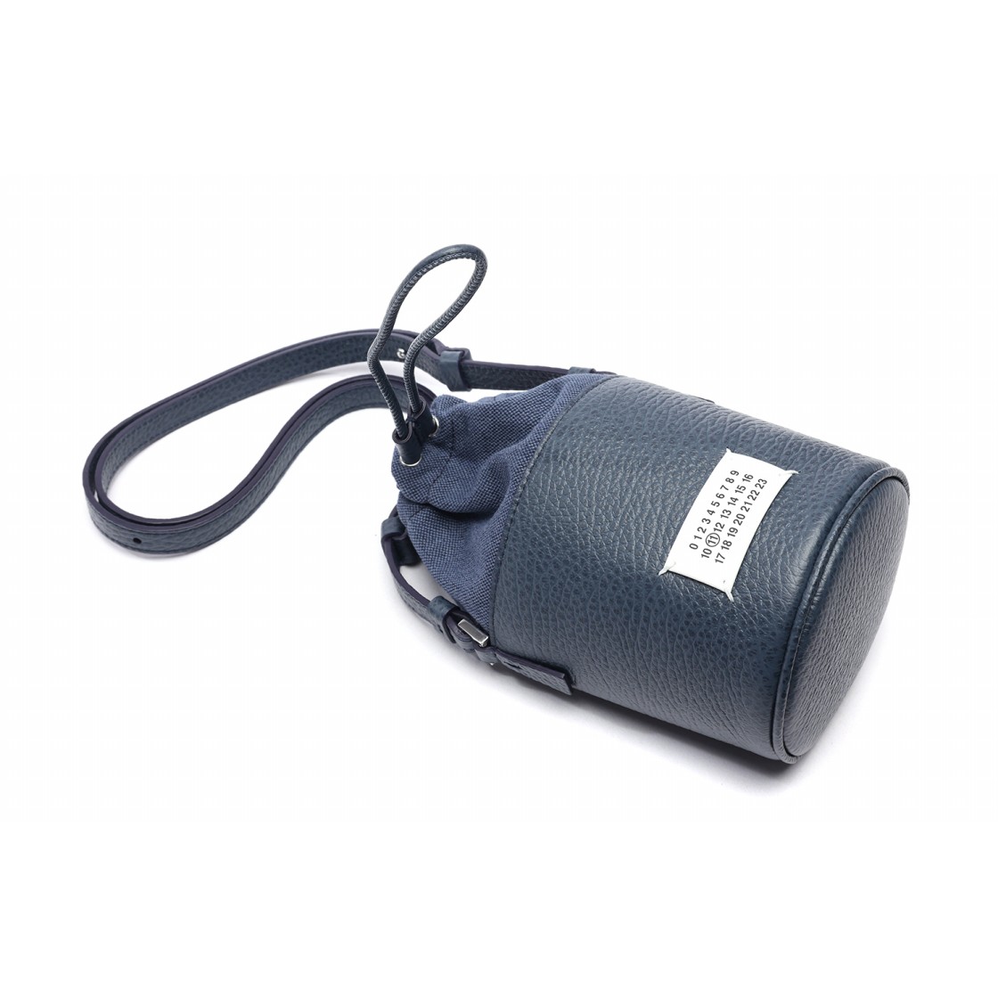 [25% 쿠폰] 메종 마르지엘라 5AC 미니 버킷백 슬레이트 블루([25% 쿠폰] Maison Margiela 5AC Mini Bucket Bag Slate Blue) - 5