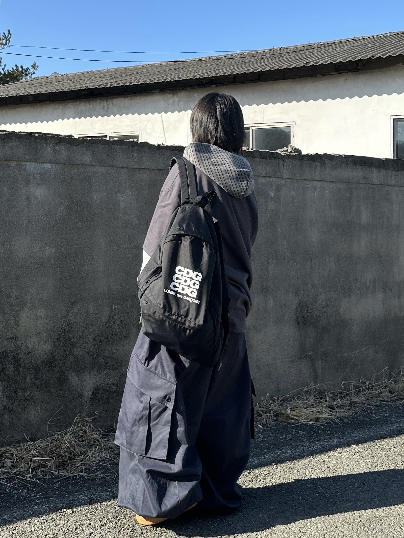 (W) Nike Air Force 1 '07 WB Flax Wheat, CDG Backpack Black 착용 스타일 - 6