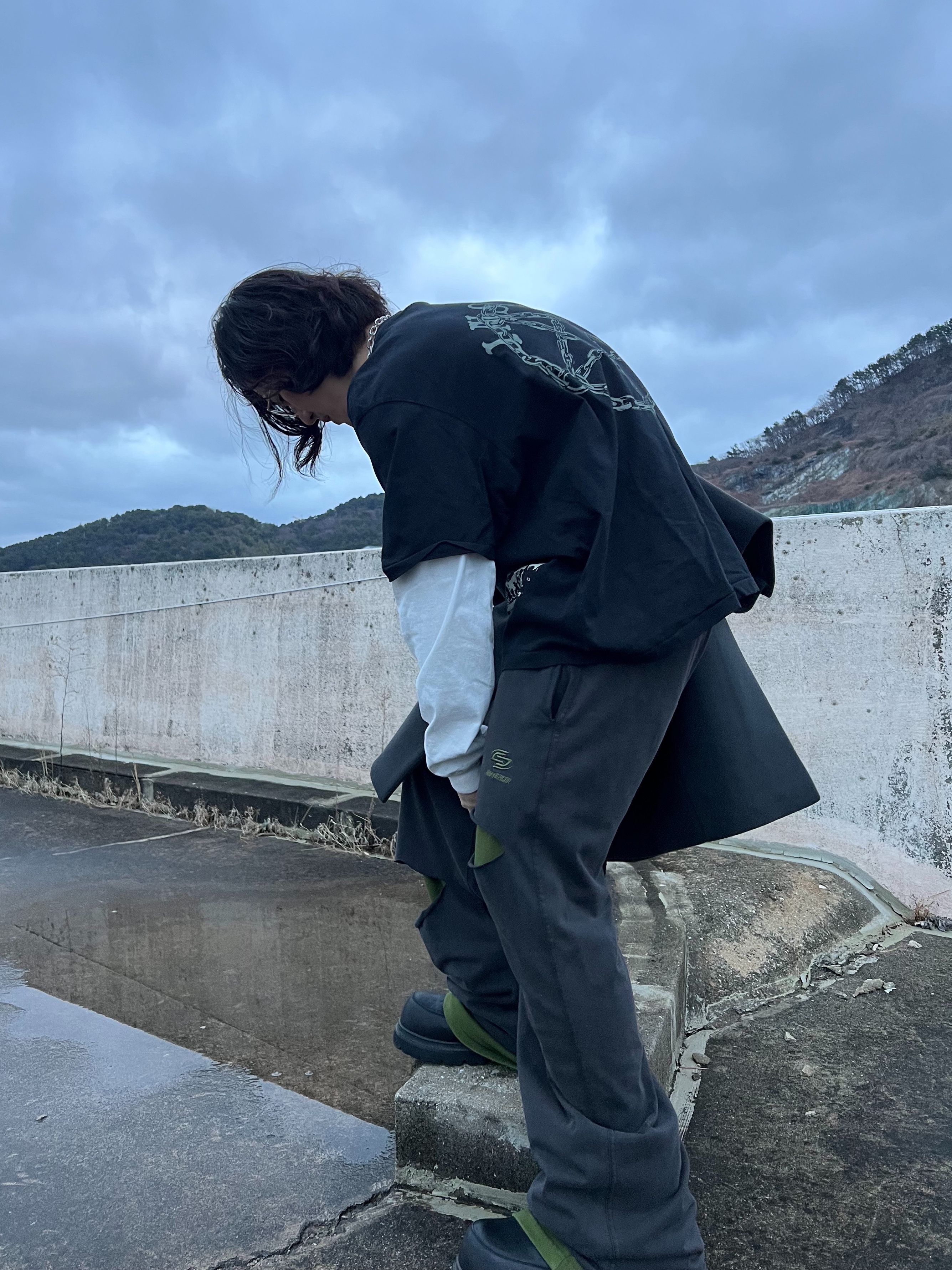 Undermycar Dalt Hidden Second Layer Sweatpants Pine Groove - 23FW, Our Legacy Ladon Brass Keychain Matte Nickel 착용 스타일 - 1