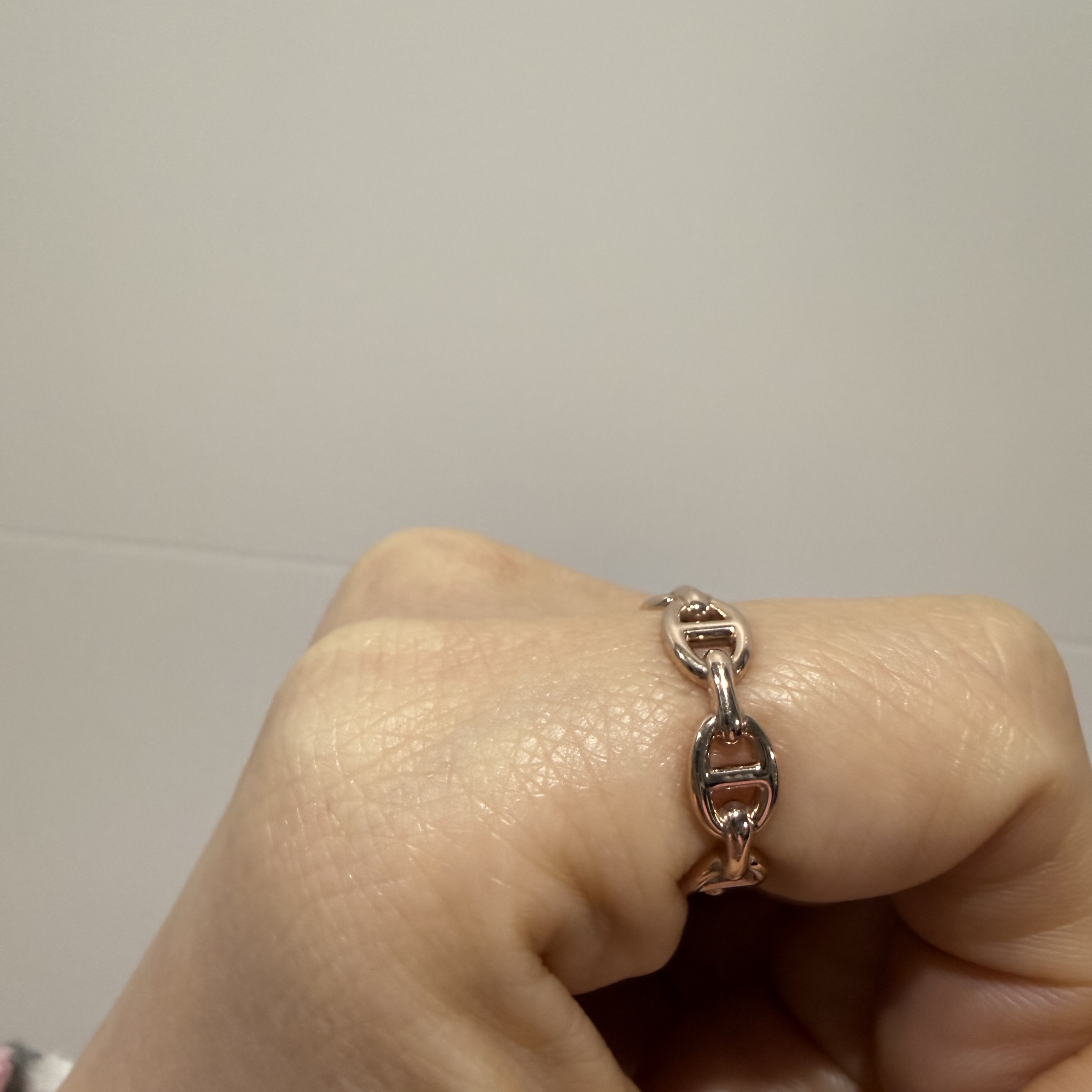 (W) Hermes Small Chaine D'Ancre Enchainee Ring Rose Gold 착용 스타일 - 2