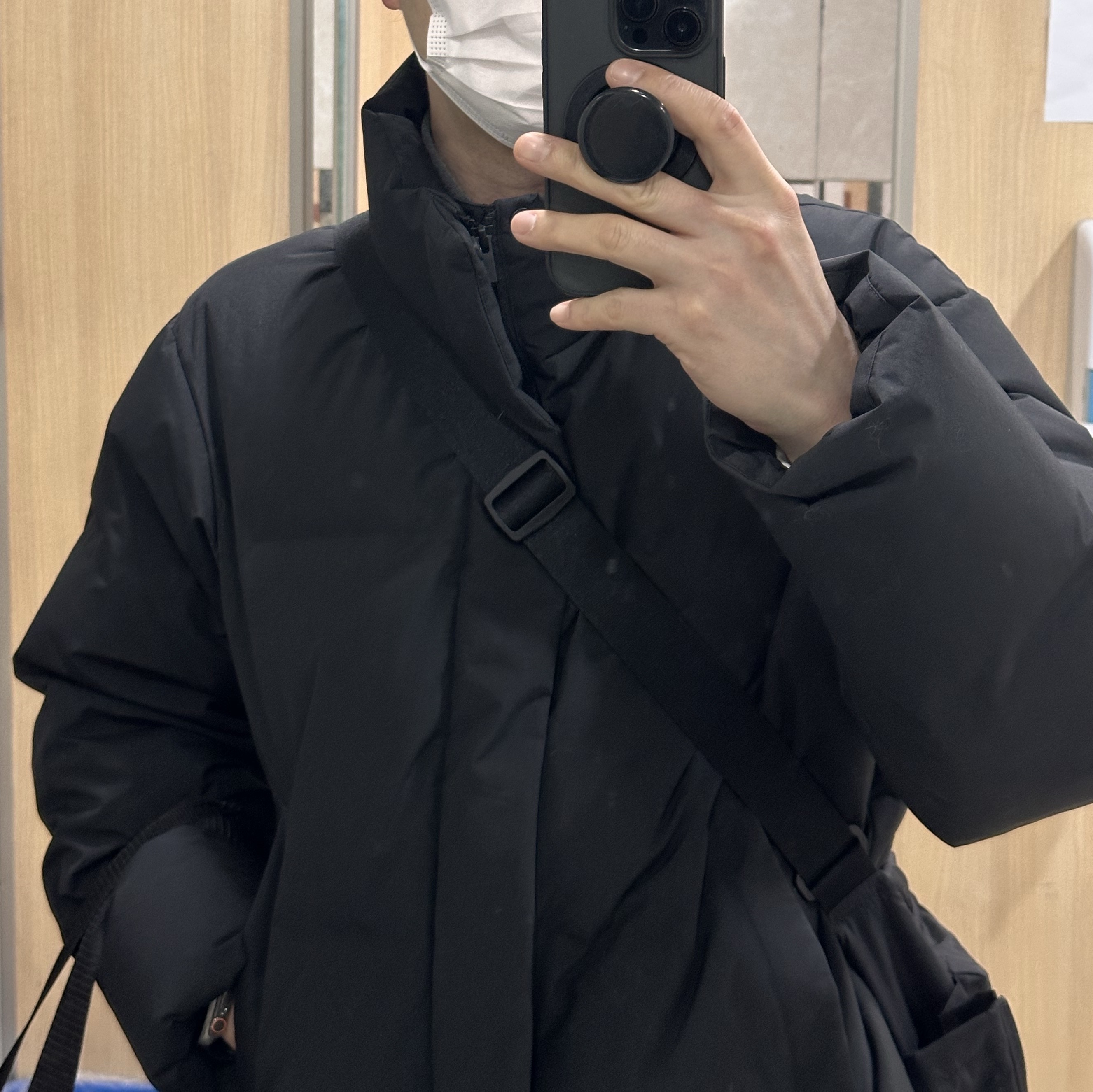 Uniqlo Seamless Down Jacket Black - JP 착용 스타일