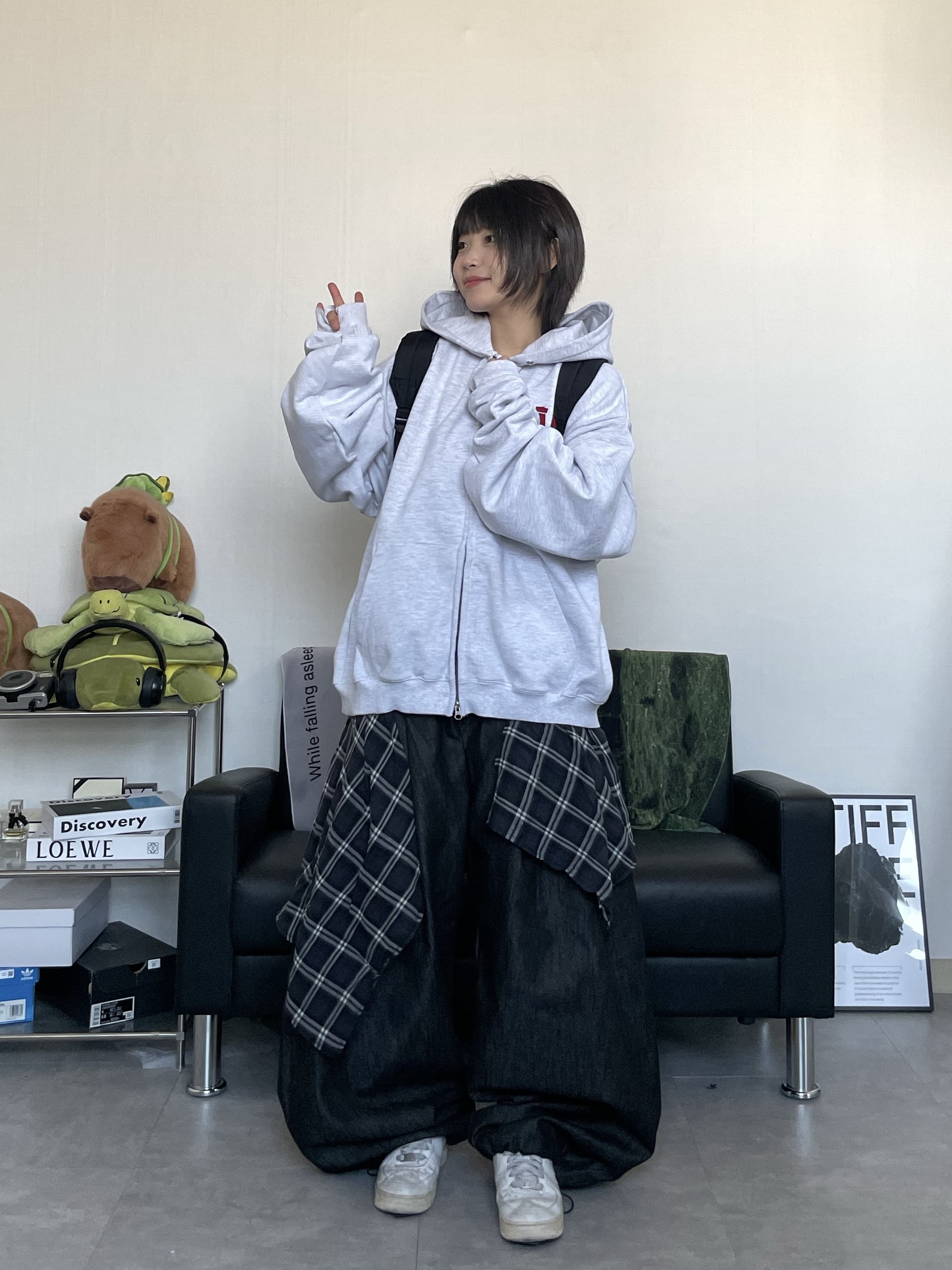 CDG Backpack Black 착용 스타일 - 2