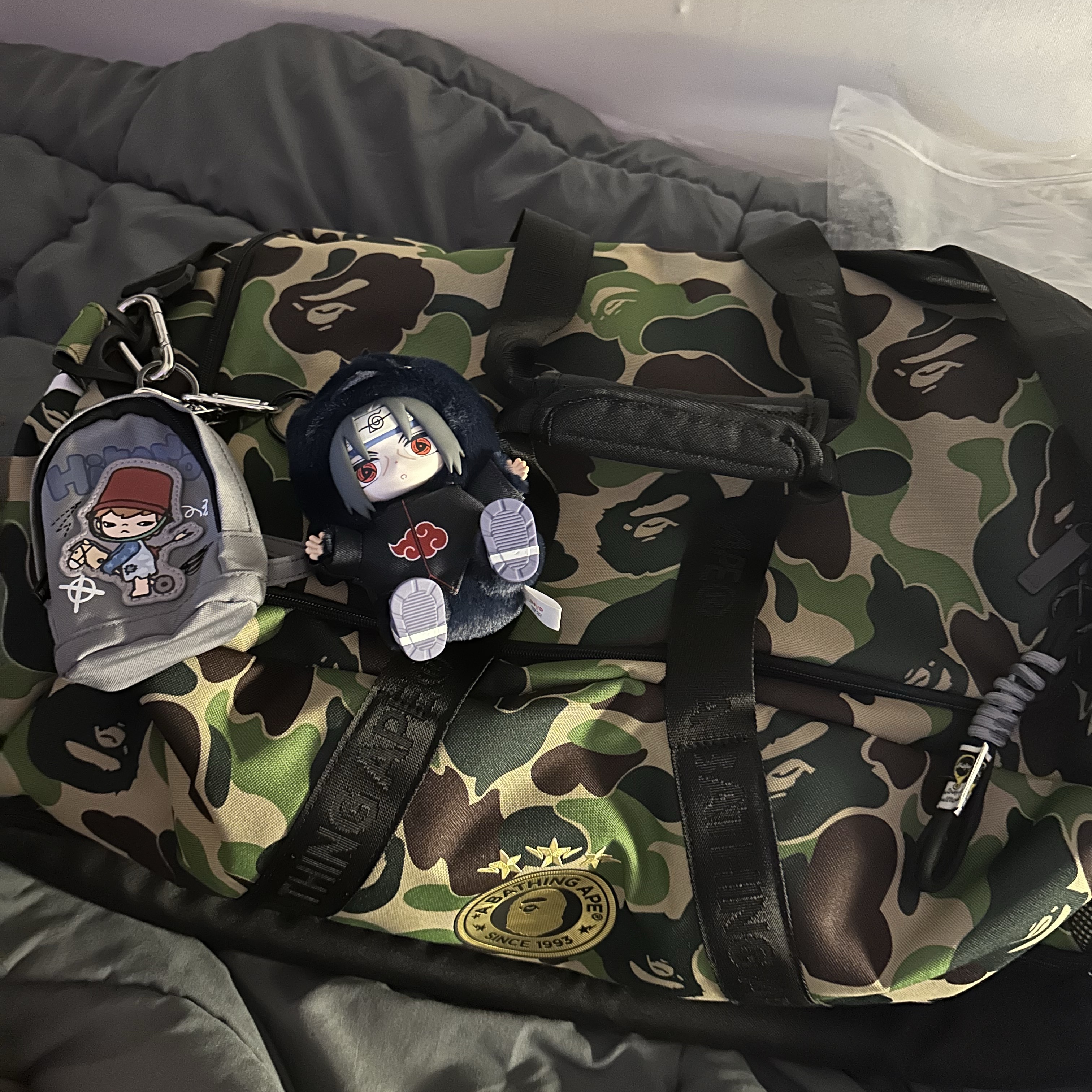 Adidas x BAPE Duffle Bag Crew Green 착용 스타일