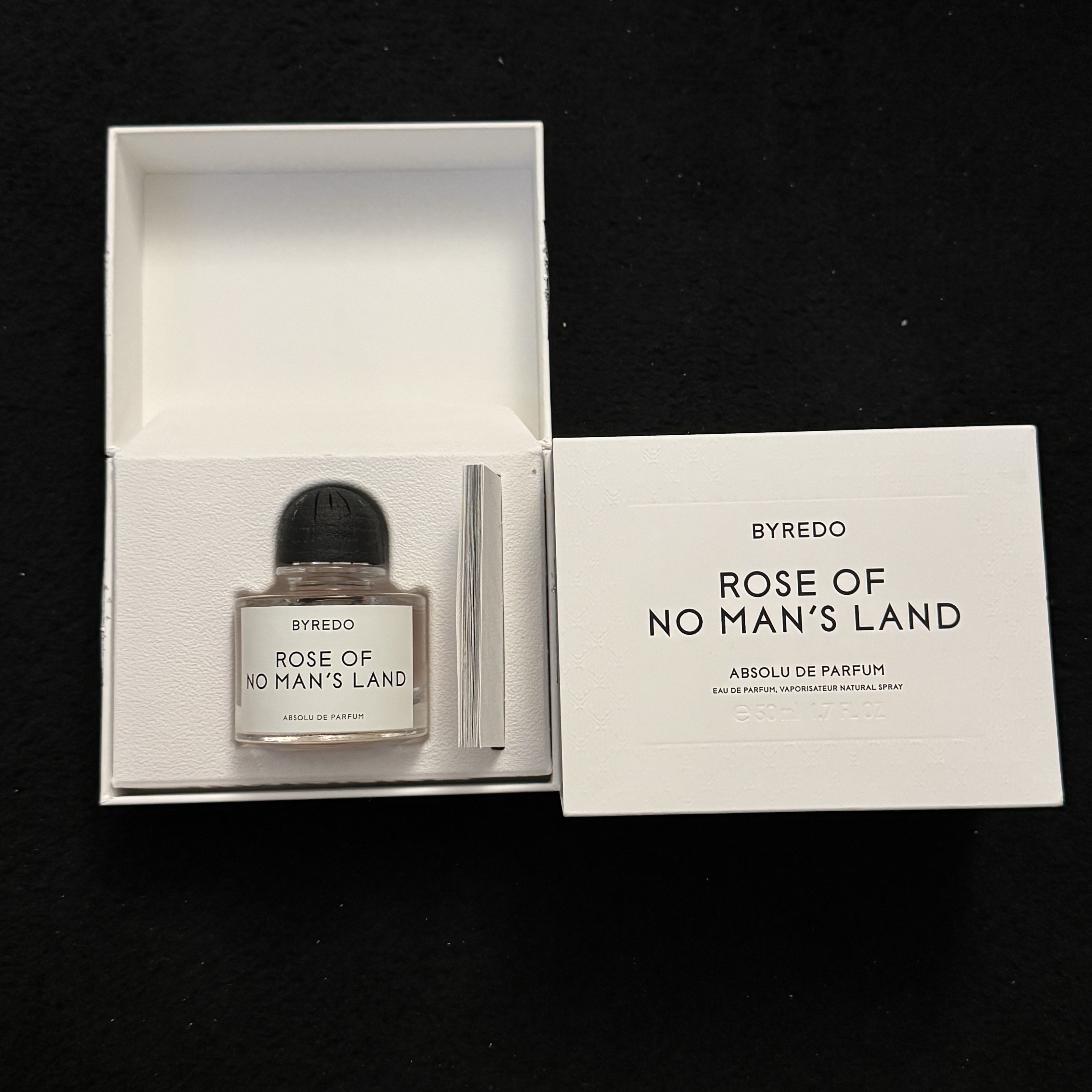 Byredo Rose Of No Man's Land Absolu De Parfum 50ml 착용 스타일 - 1