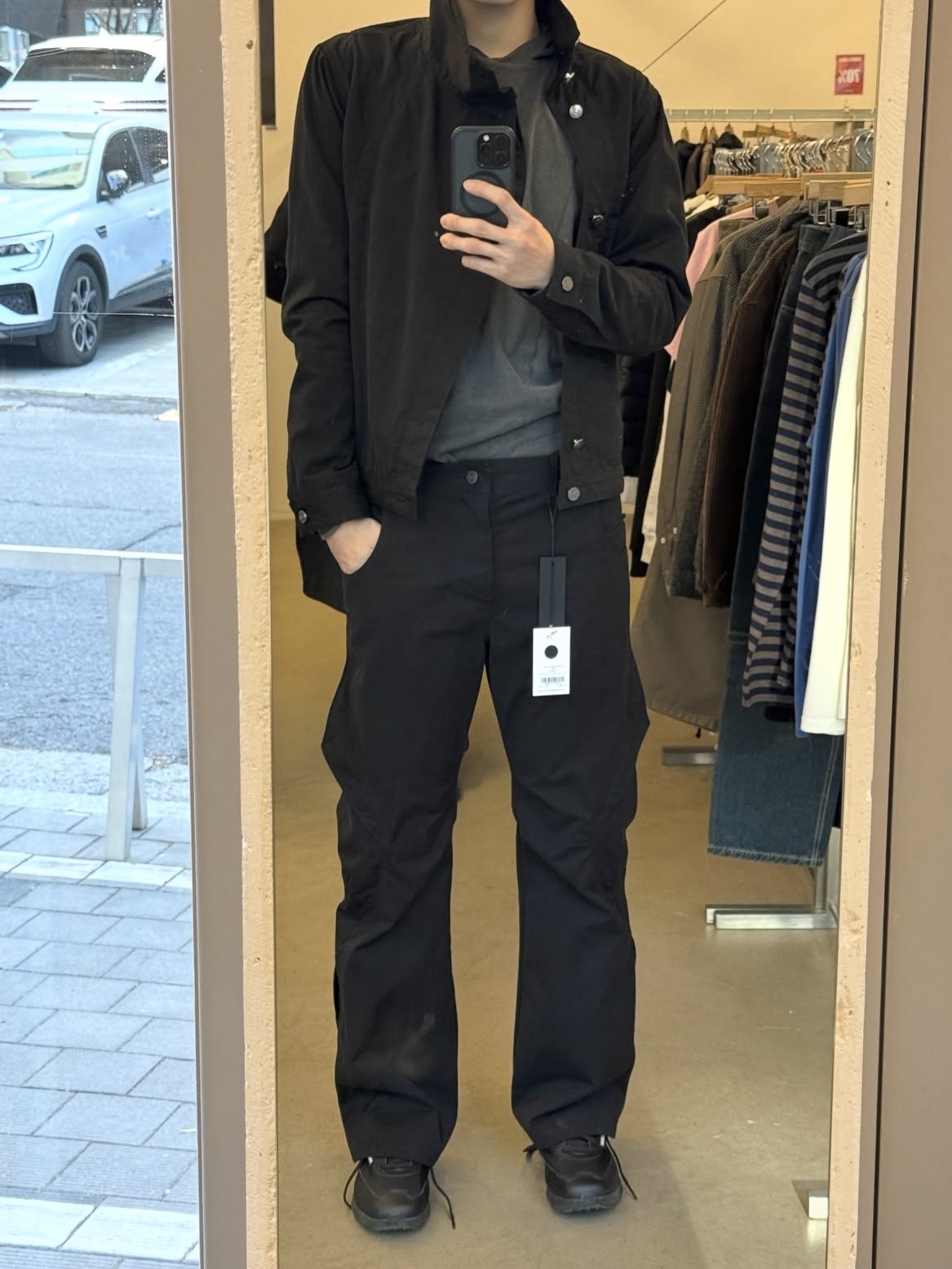 Salomon x Comme des Garcons SR90 Black 착용 스타일 - 2