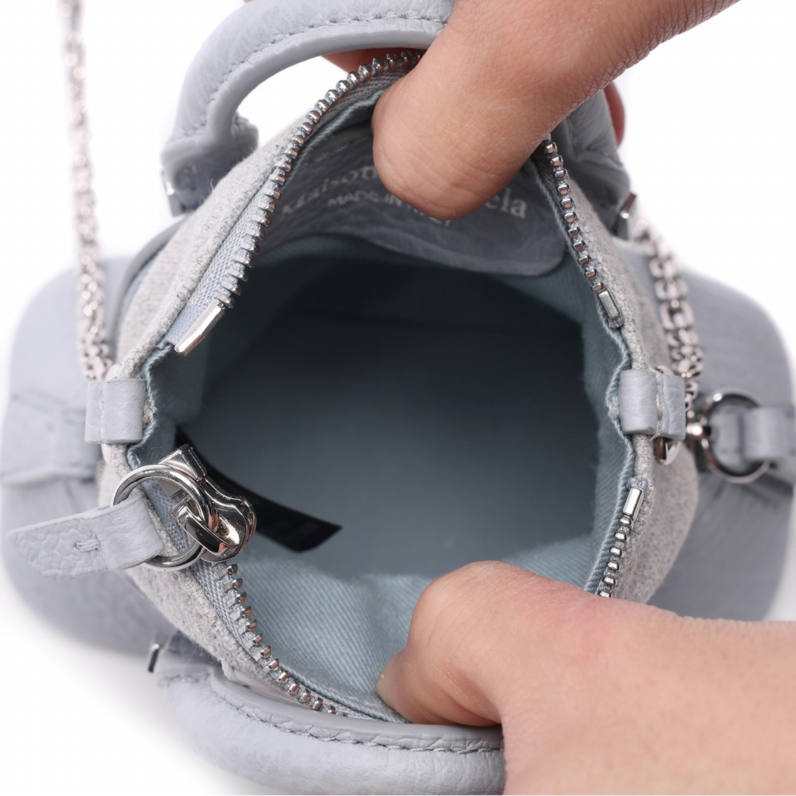 [25% 쿠폰] 메종 마르지엘라 5AC 클래식 베이비백 페일 블루([25% 쿠폰] Maison Margiela 5AC Classique Baby Bag Pale Blue) - 5