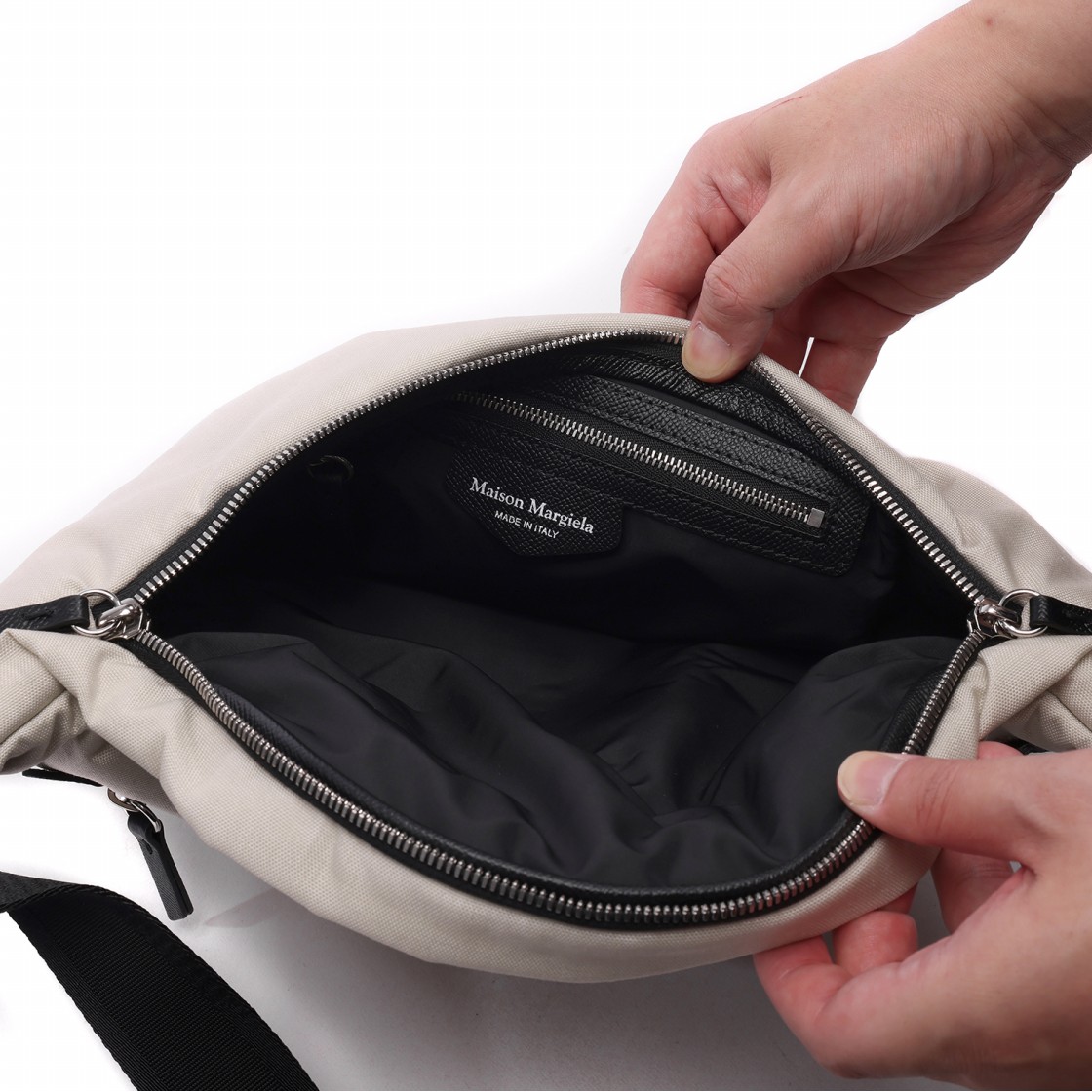 [25% 쿠폰] 메종 마르지엘라 글램 슬램 스포츠 벨트 백 그레이지([25% 쿠폰] Maison Margiela Glam Slam Sport Belt Bag Greige) - 6