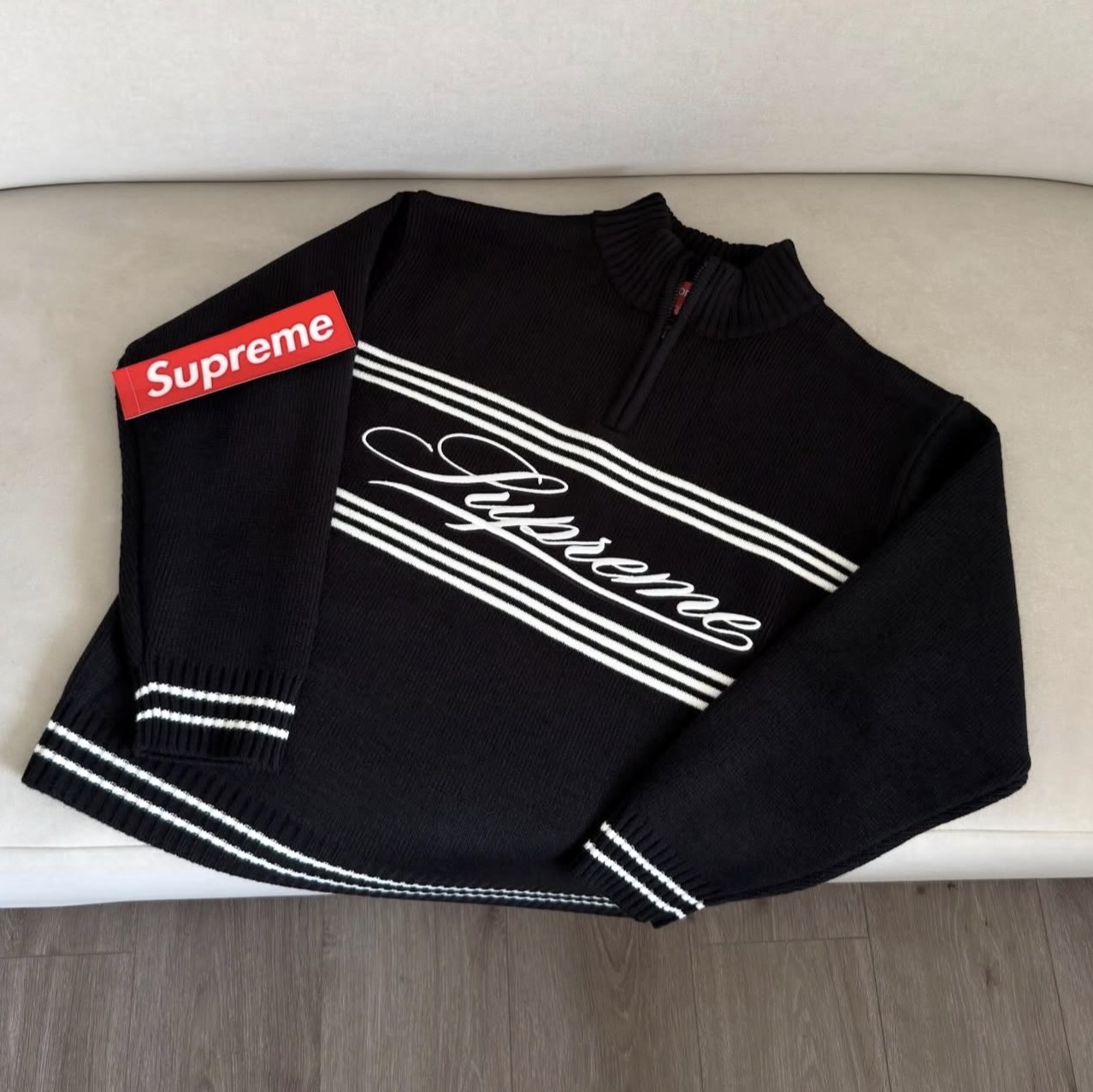 Supreme Script Stripe Half Zip Sweater Black - 25FW 착용 스타일