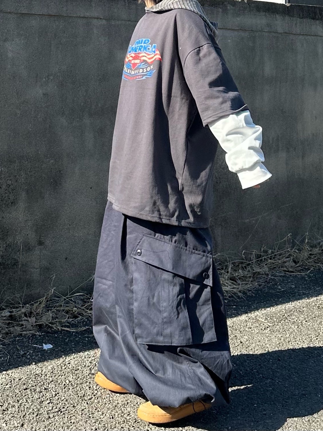 (W) Nike Air Force 1 '07 WB Flax Wheat, CDG Backpack Black 착용 스타일 - 5