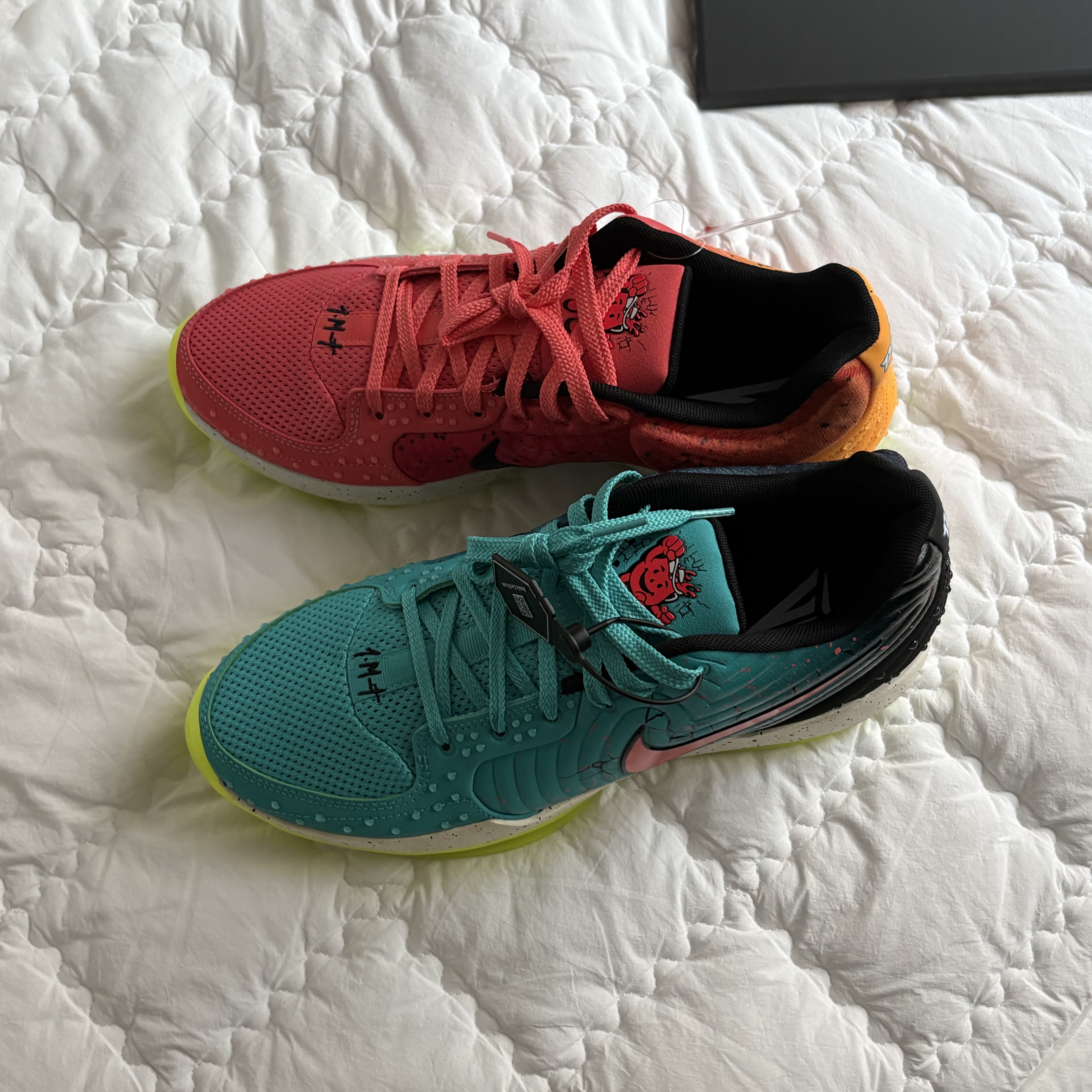 Nike x Kool-Aid Ja 2 EP Mixed Berry Bright Crimson Flat Silver 착용 스타일 - 2