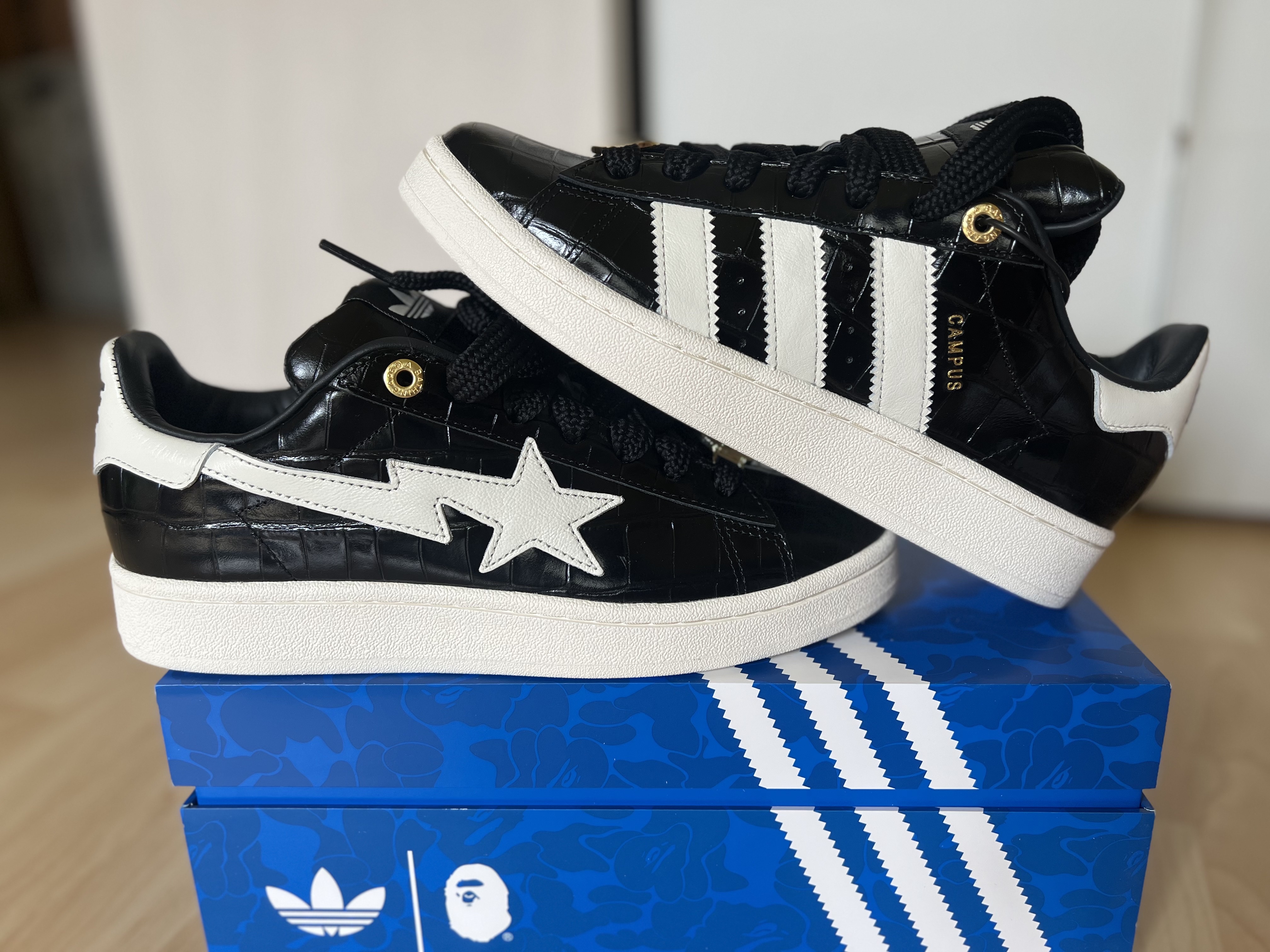 Adidas x BAPE Campus 00s Core Black Off White 착용 스타일