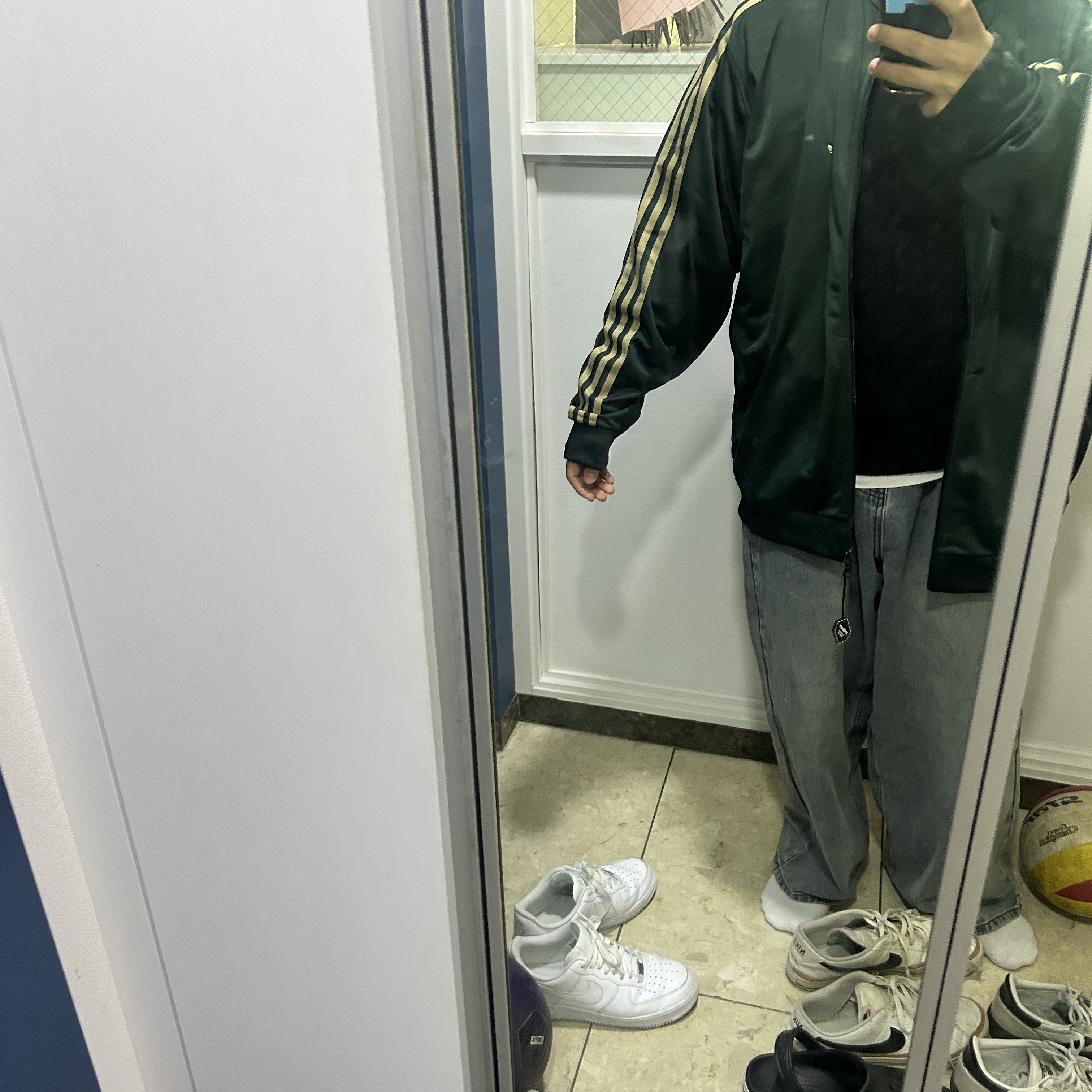 Adidas Originals Beckenbauer Track Jacket Shadow Green - KR Sizing 착용 스타일