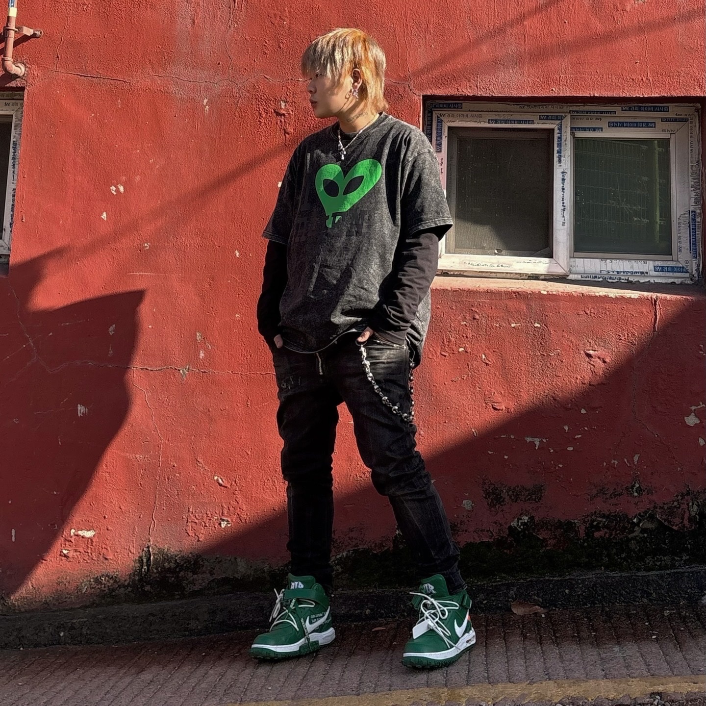 Nike x Off-White Air Force 1 Mid SP Leather Pine Green 착용 스타일 - 2