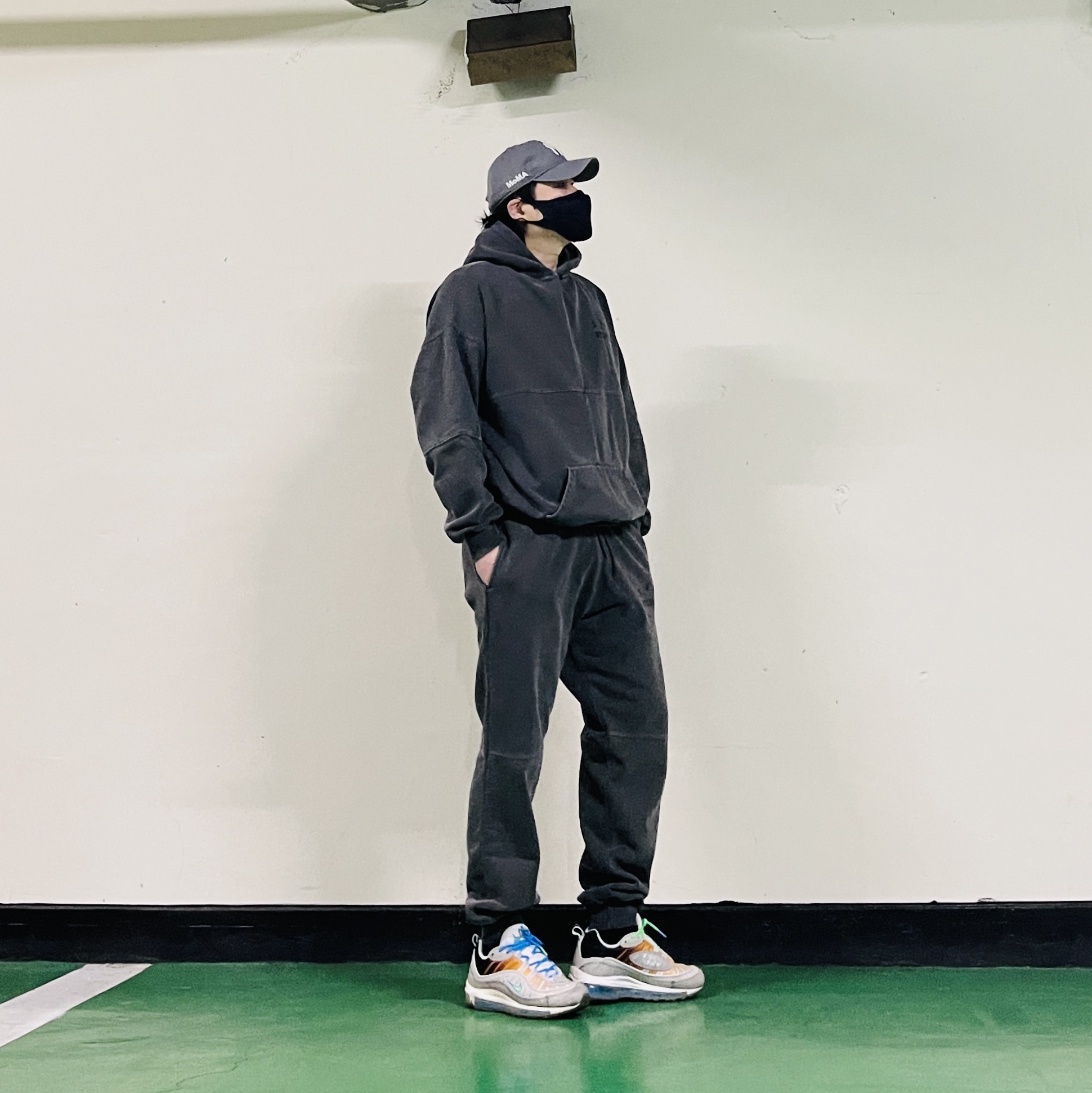 Nike Air Max 98 La Mezcla, IAB Studio Blocked Pigment Hoodie Black 착용 스타일 - 3