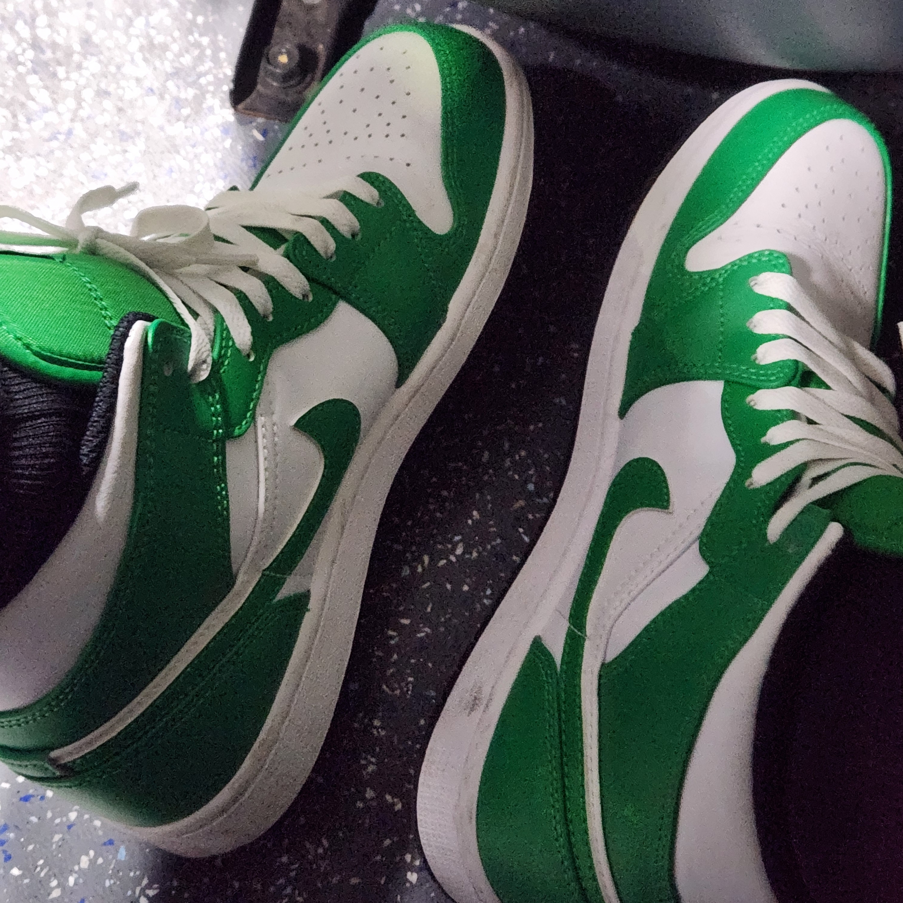 Jordan 1 Mid Lucky Green 착용 스타일