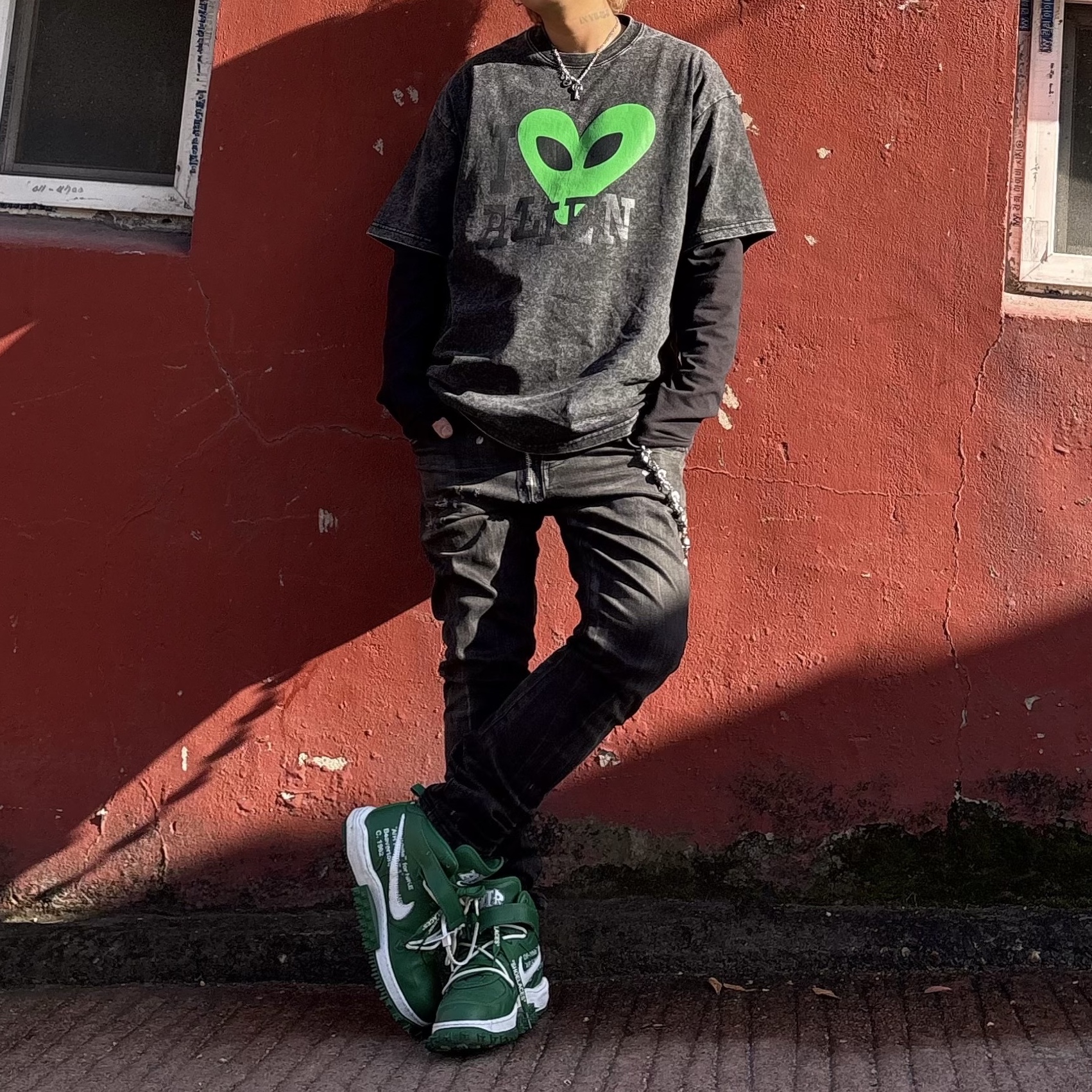Nike x Off-White Air Force 1 Mid SP Leather Pine Green 착용 스타일 - 3