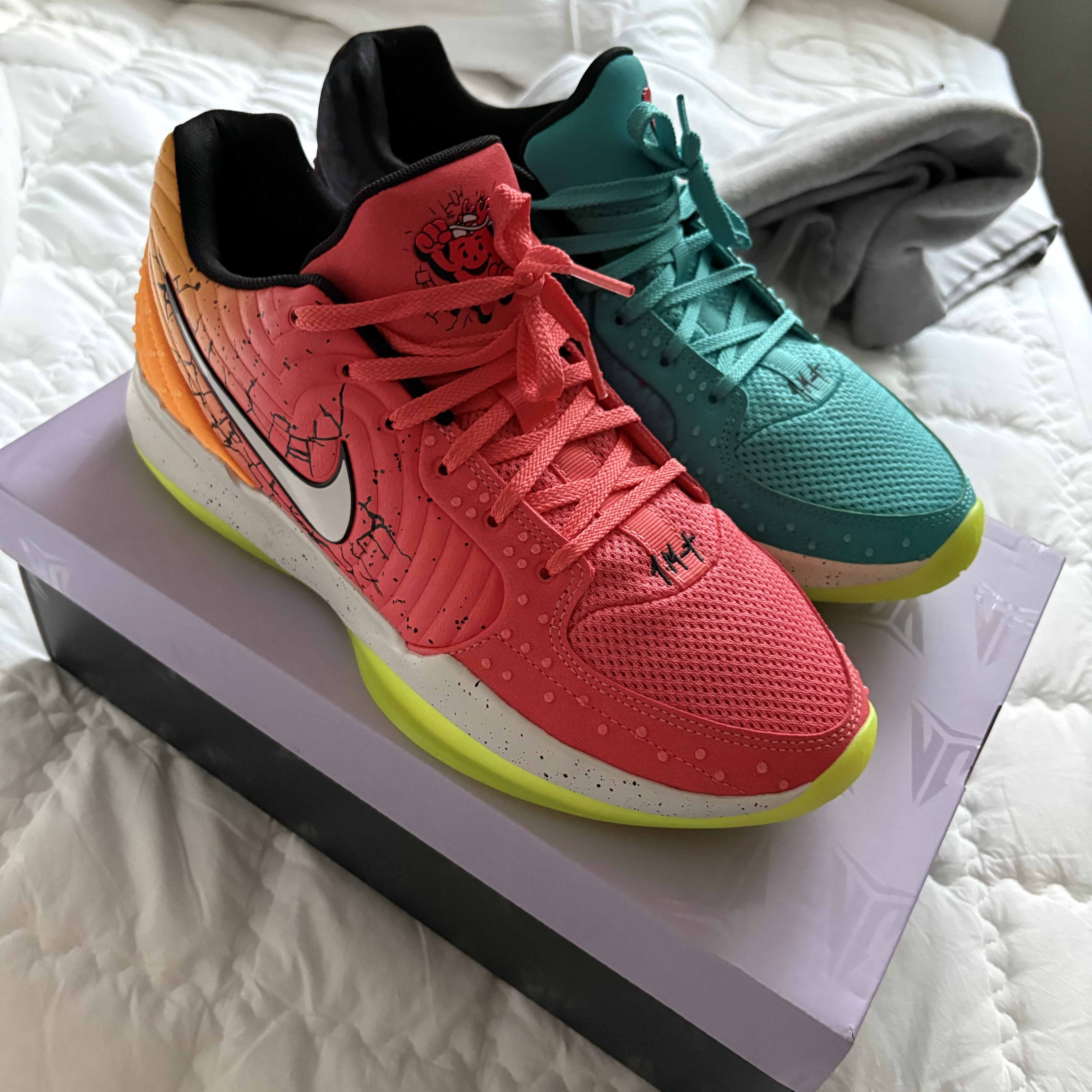 Nike x Kool-Aid Ja 2 EP Mixed Berry Bright Crimson Flat Silver 착용 스타일 - 1