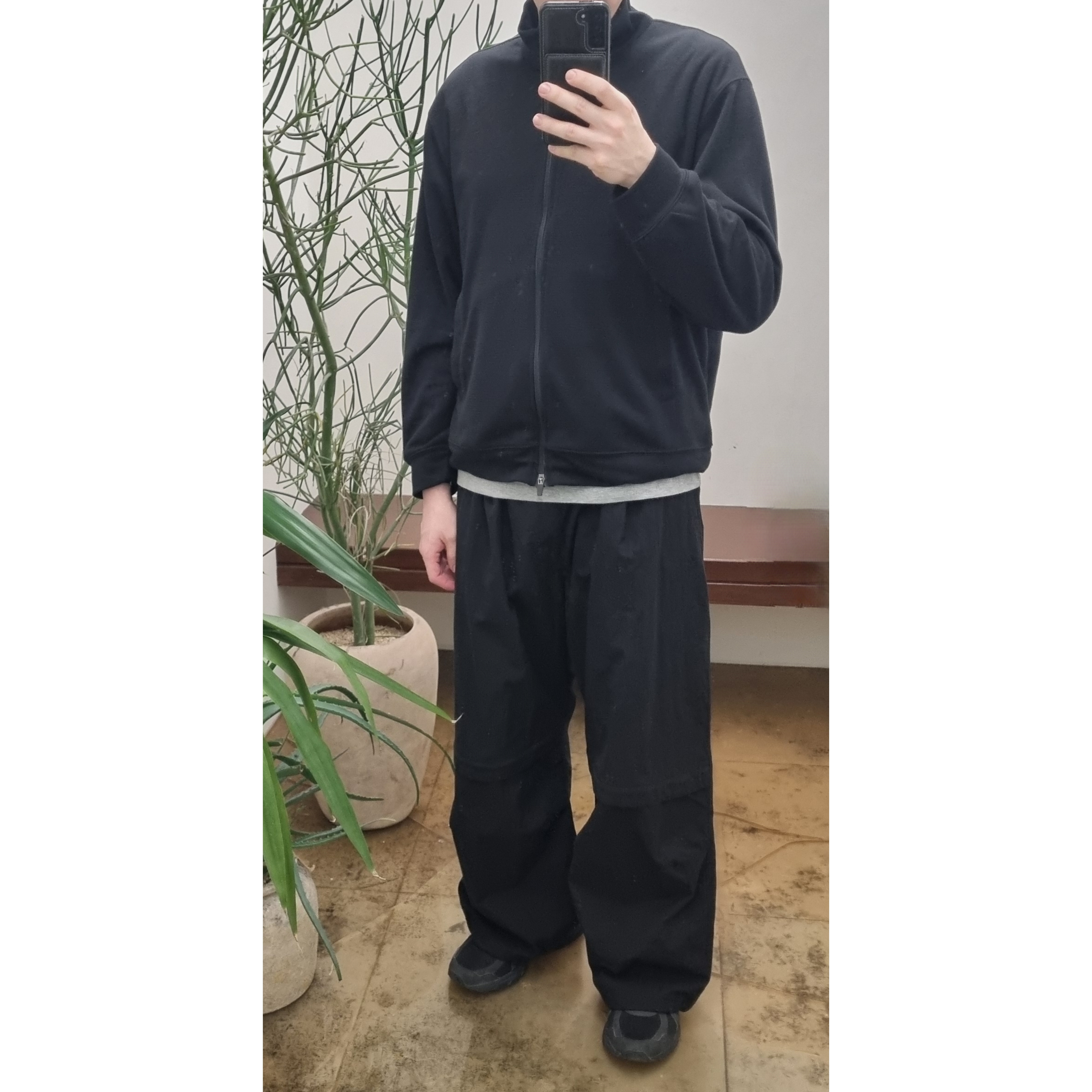 Asics Jog 100 T Black - 4E Extra Wide, Polyteru Human Index Human Ventile Pants Black 착용 스타일 - 3