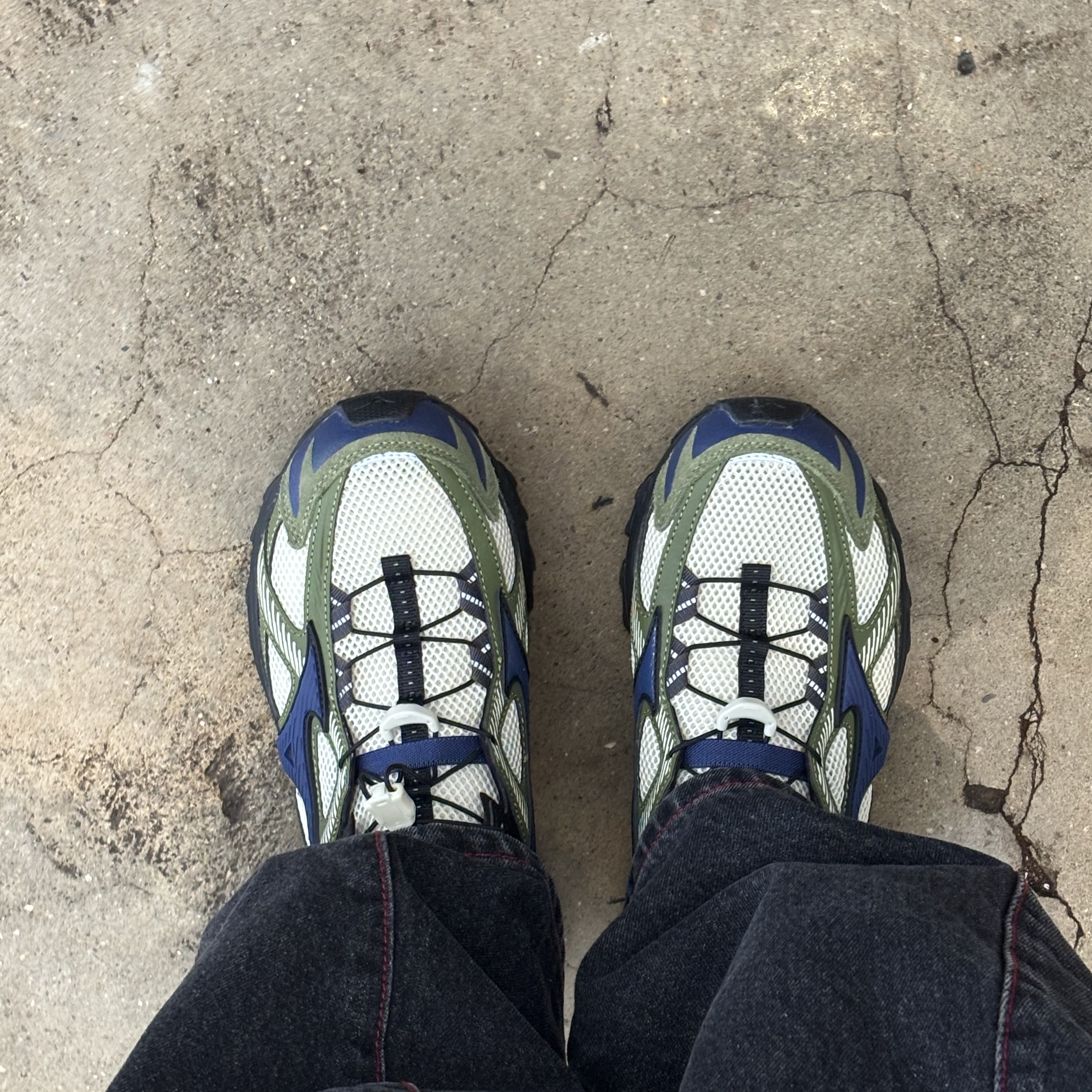 Mizuno Racer Trail SE Khaki 착용 스타일 - 3