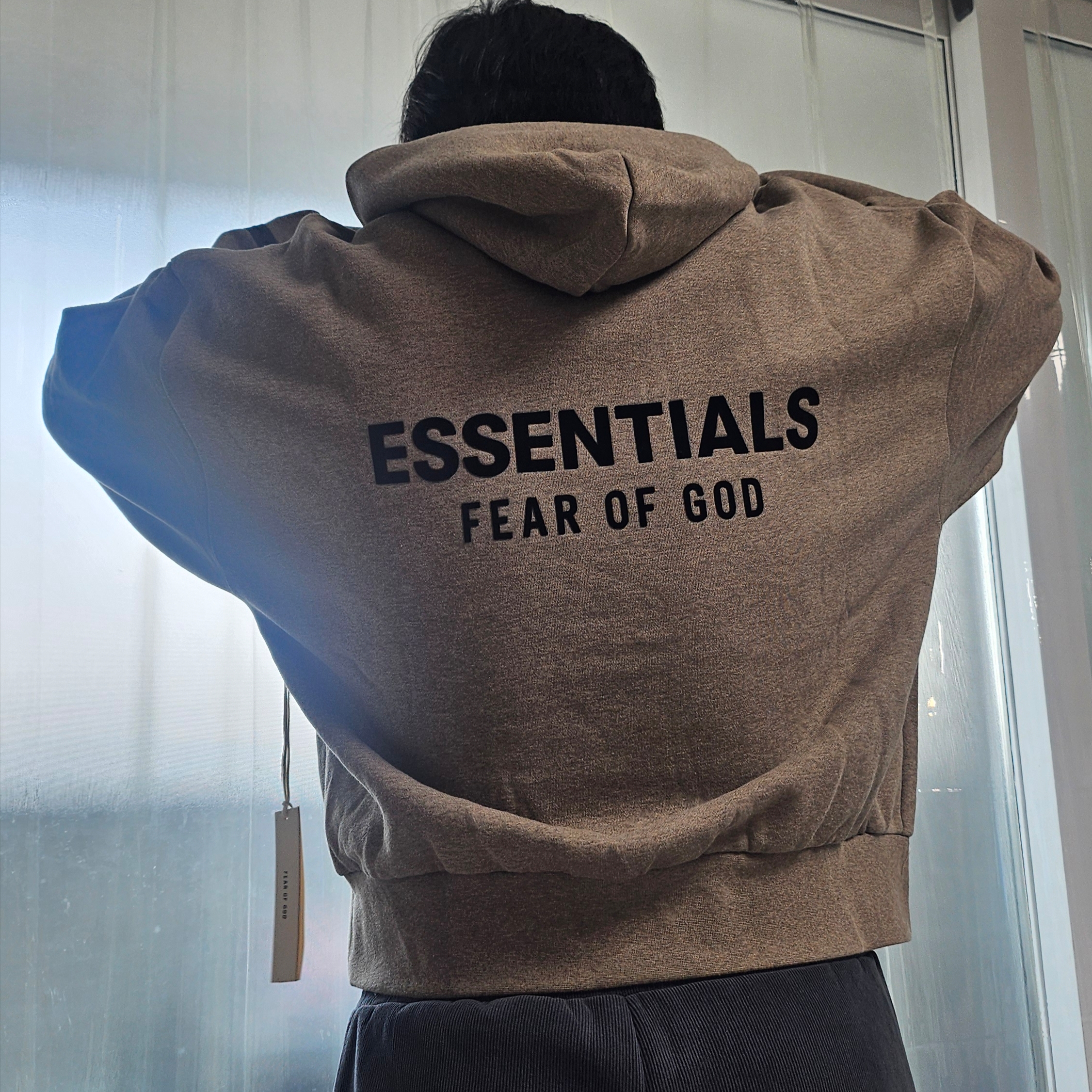 Essentials Classic Hoodie Homestead Heather - 25SS 착용 스타일