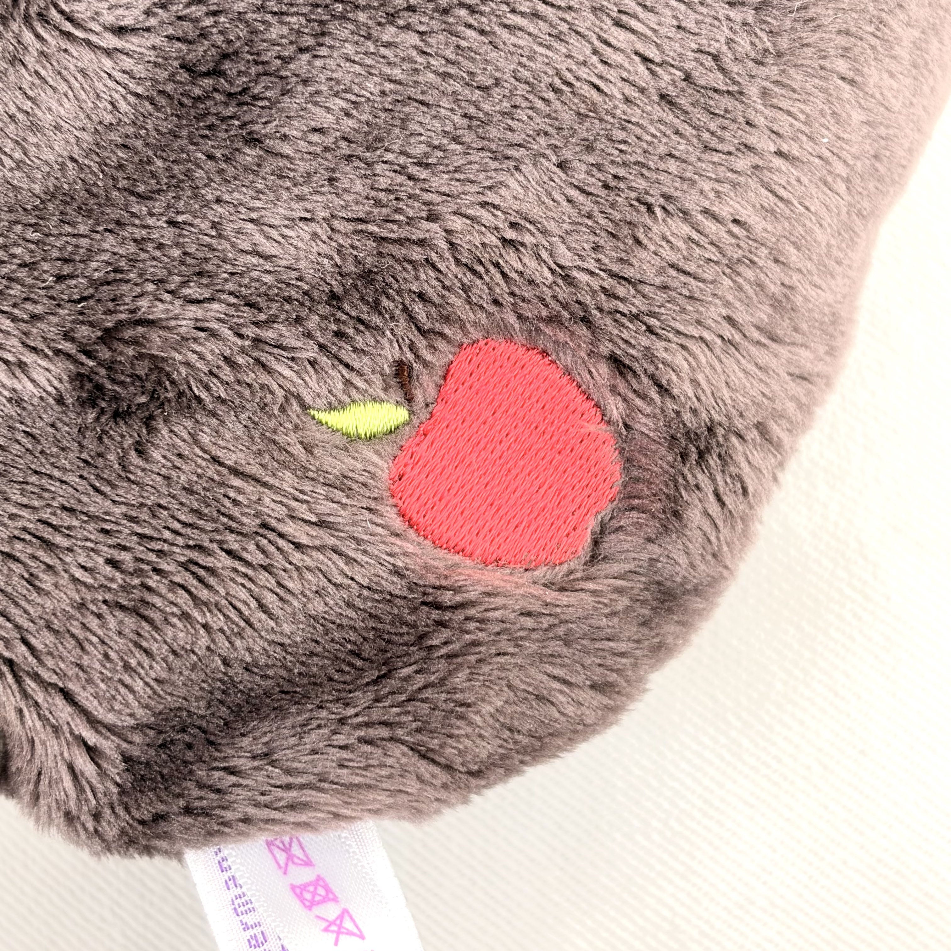 [KREAM 단독] NICI Drawstring bag gorilla 착용 스타일 - 4