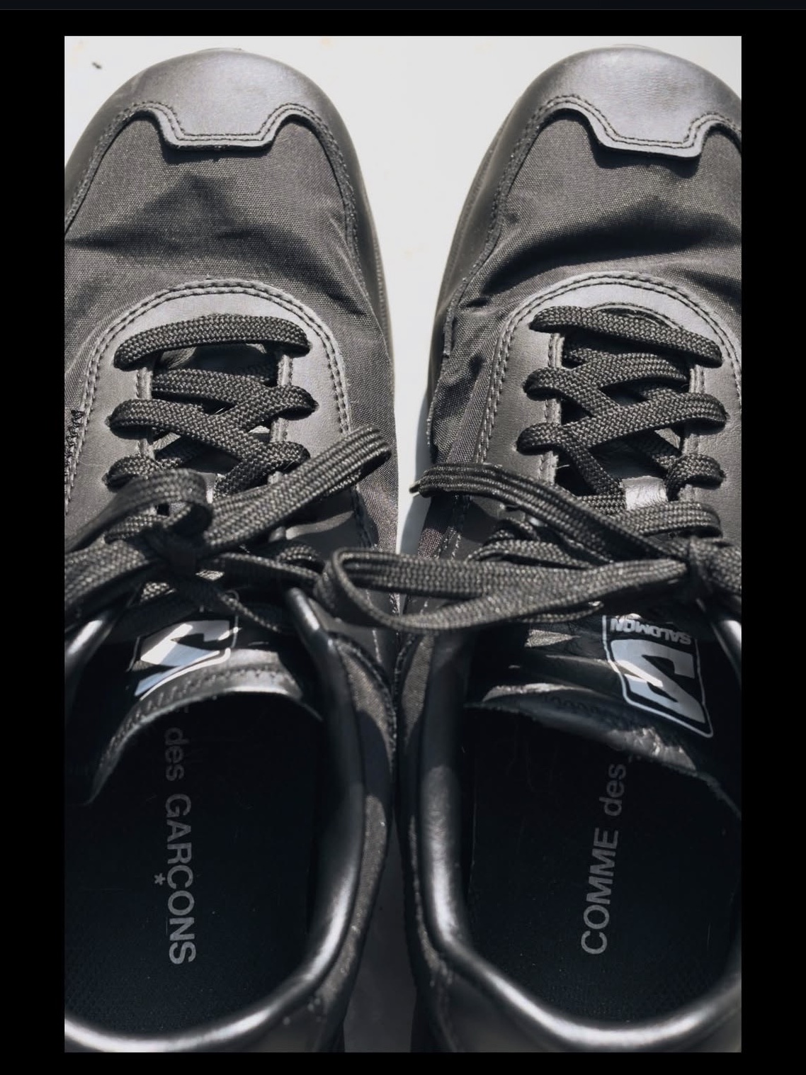 Salomon x Comme des Garcons SR90 Black 착용 스타일 - 4