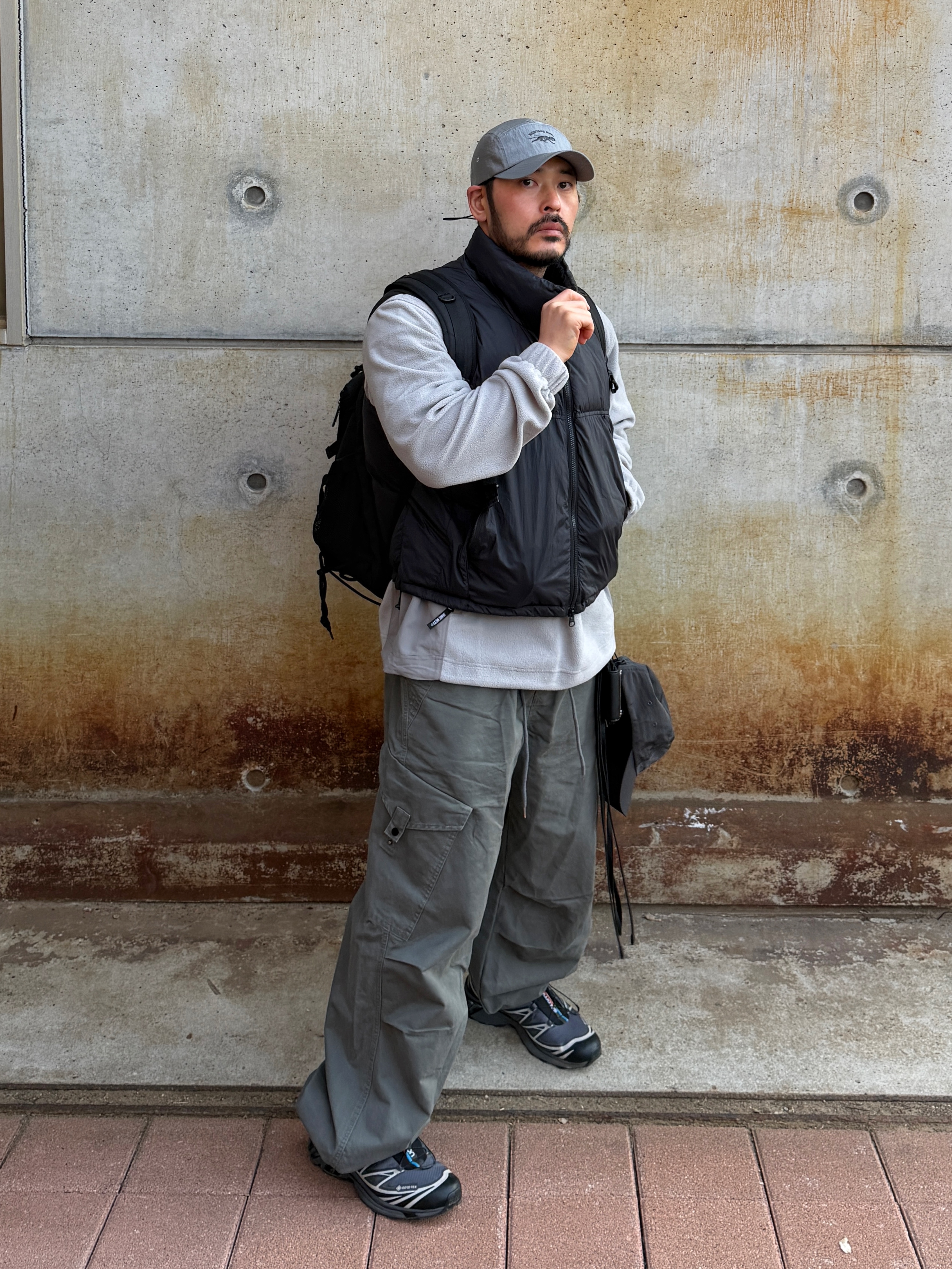 Salomon XT-6 Gore-Tex Black Ebony 착용 스타일 - 1