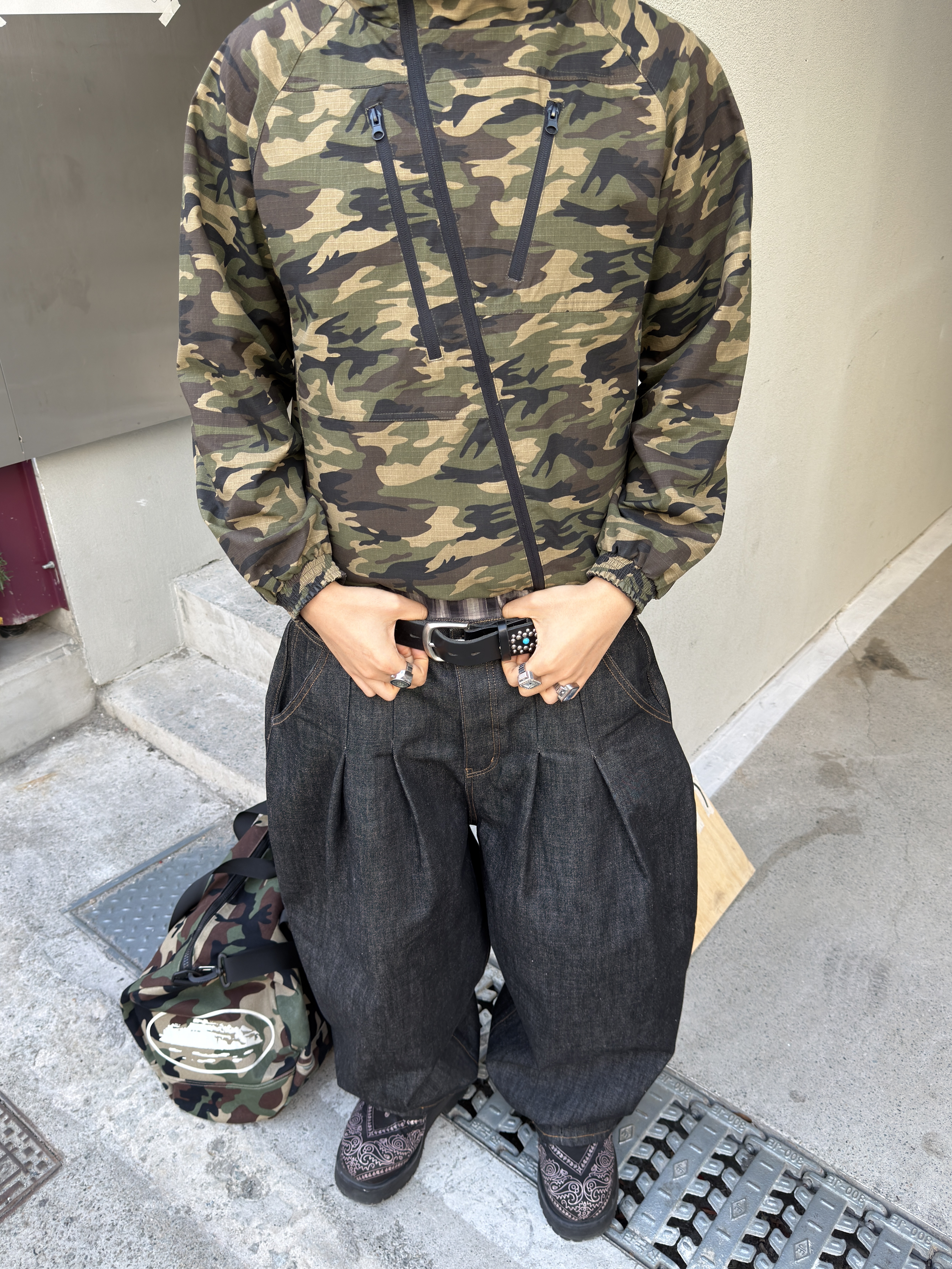 Nike x Stussy Skull Cap Black, Vandy The Pink Cherry Cap Washed Black 착용 스타일 - 5