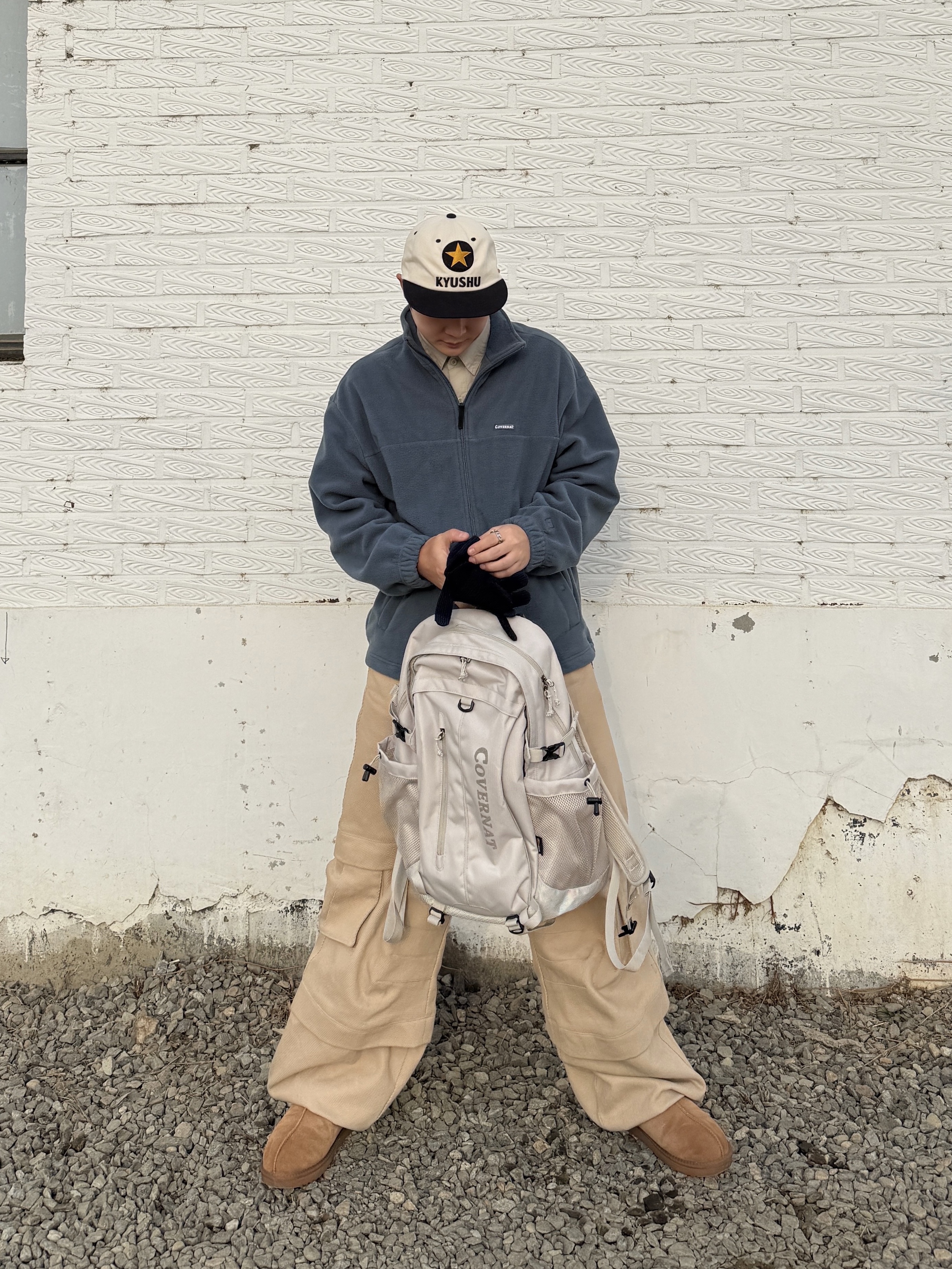 Kamien Titan Baggy Pants Beige, Covernat Nova Backpack Beige 착용 스타일 - 3