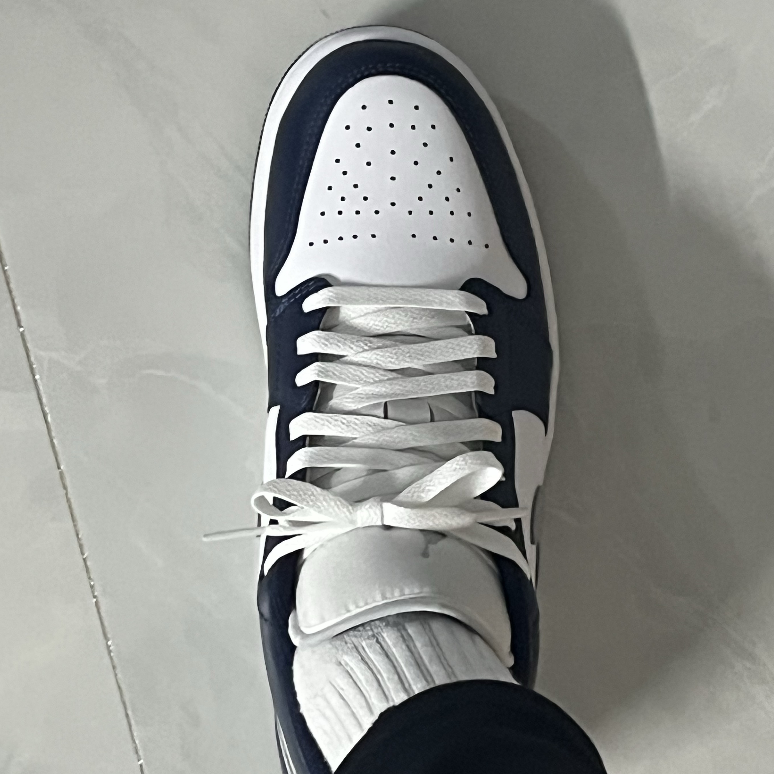 Jordan 1 Low White Midnight Navy 착용 스타일 - 2