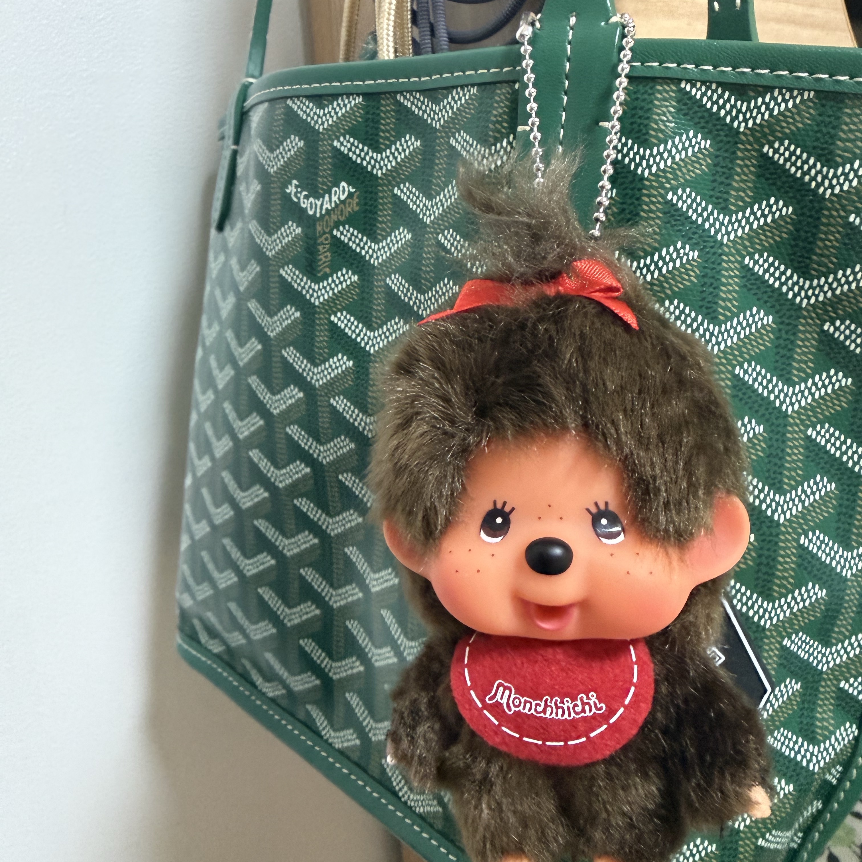 Monchhichi Bighead SS Girl Key Chain Brown 착용 스타일