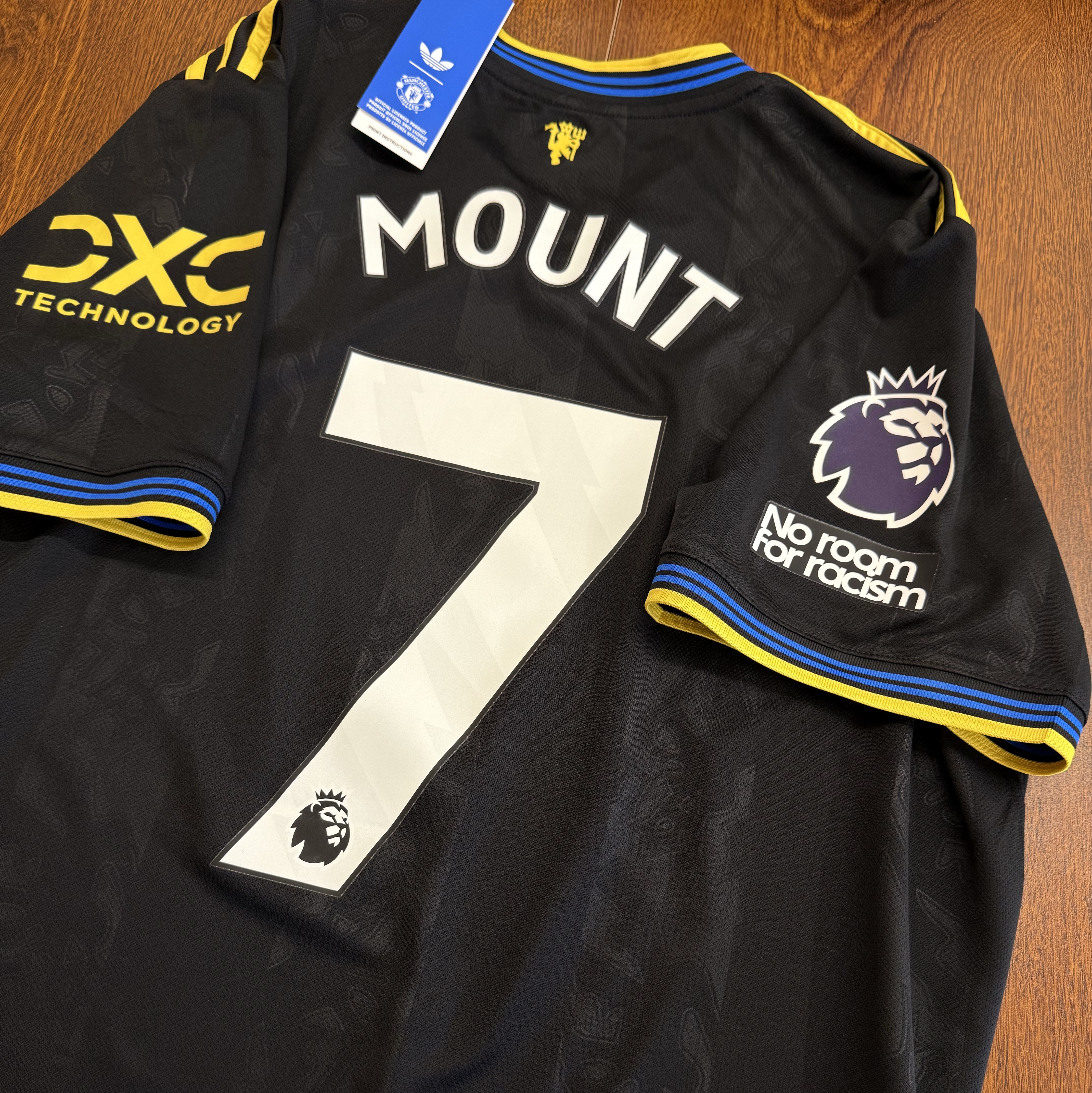 Adidas Manchester United 2025/26 3rd Jersey Black - KR Sizing (Non Marking Ver.) 착용 스타일
