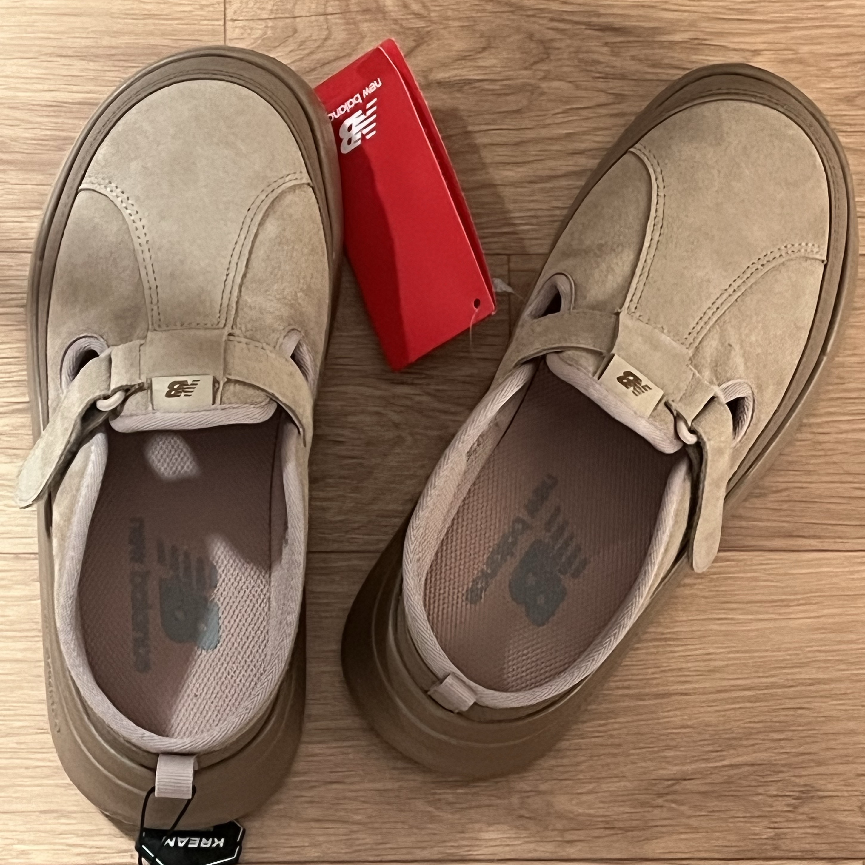 New Balance Rover SD2510 Beige 착용 스타일