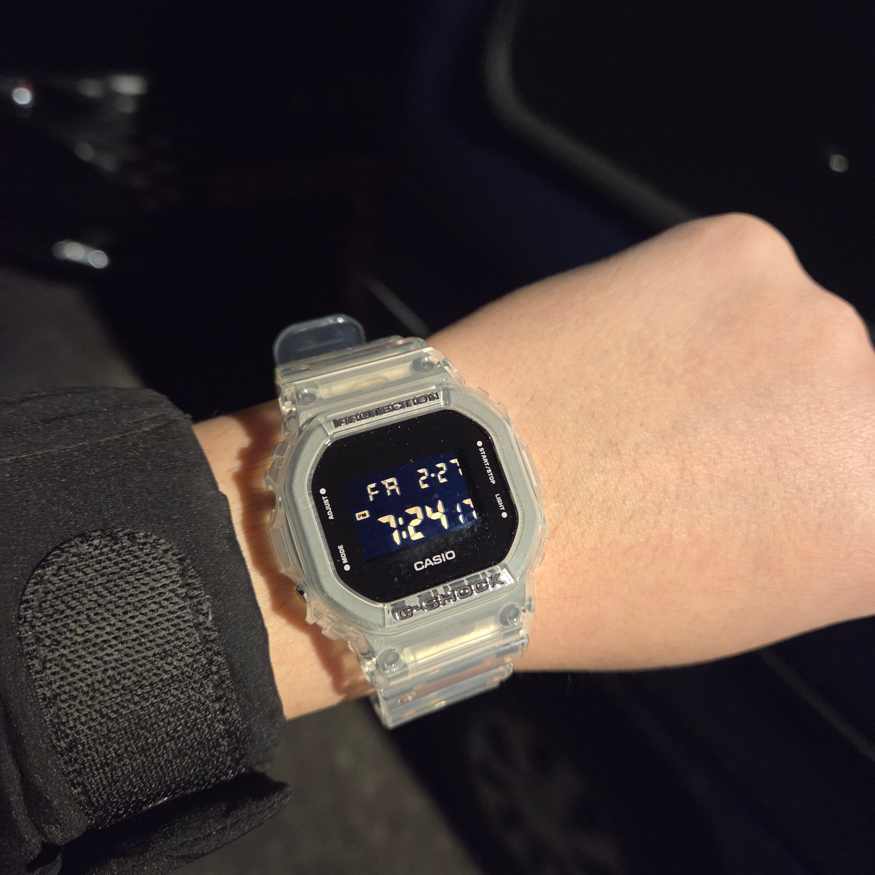 Casio G-Shock DW-5600USKE-7 착용 스타일