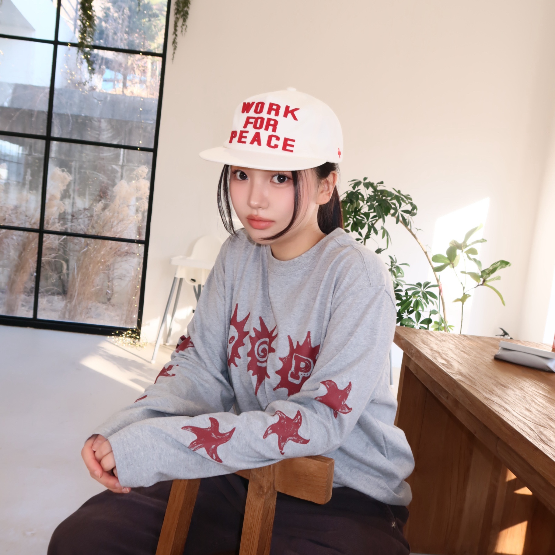 AMOU 3Spot Long Sleeve Gray, AMOU 3Spot Long Sleeve Black 착용 스타일 - 3