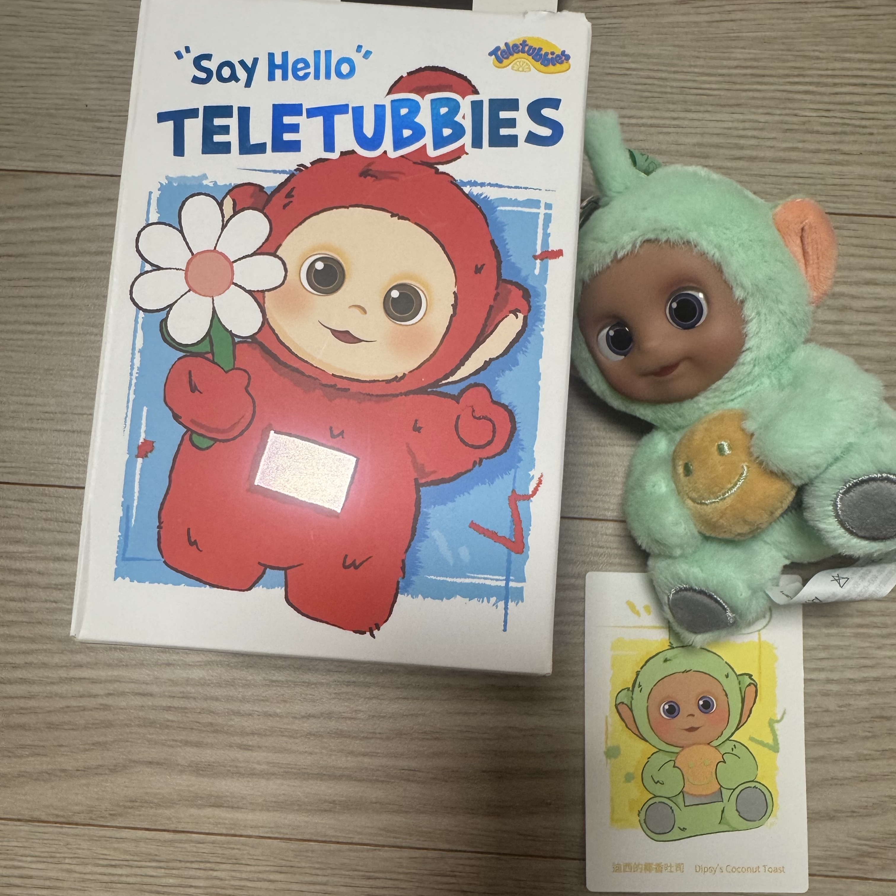 Pop Mart Teletubbies Say Hello Series Figures Sealed Case (1 Blind Box) 착용 스타일