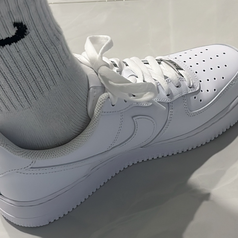 Nike Air Force 1 '07 Low White 착용 스타일 - 2