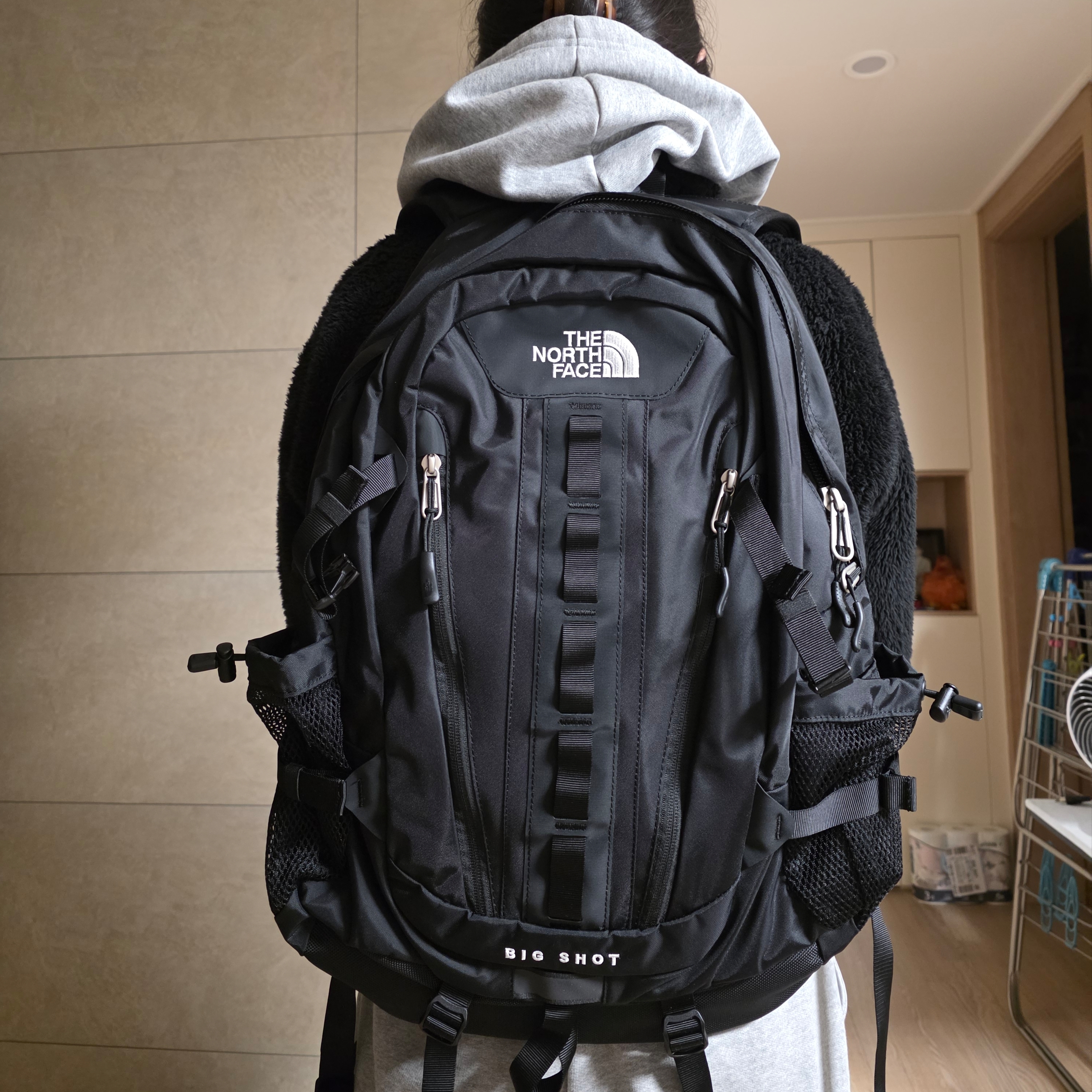 The North Face Big Shot Black 착용 스타일