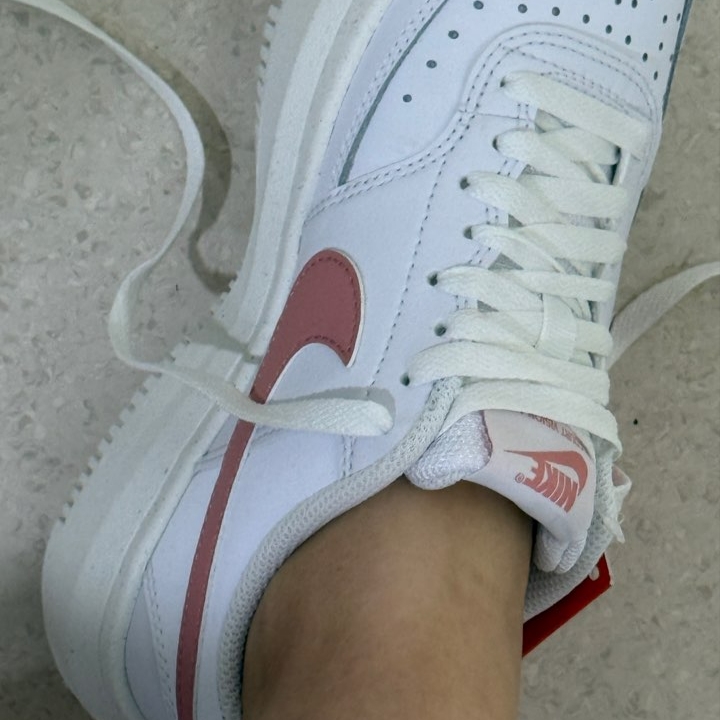 (W) Nike Court Vision Alta White Sail 착용 스타일