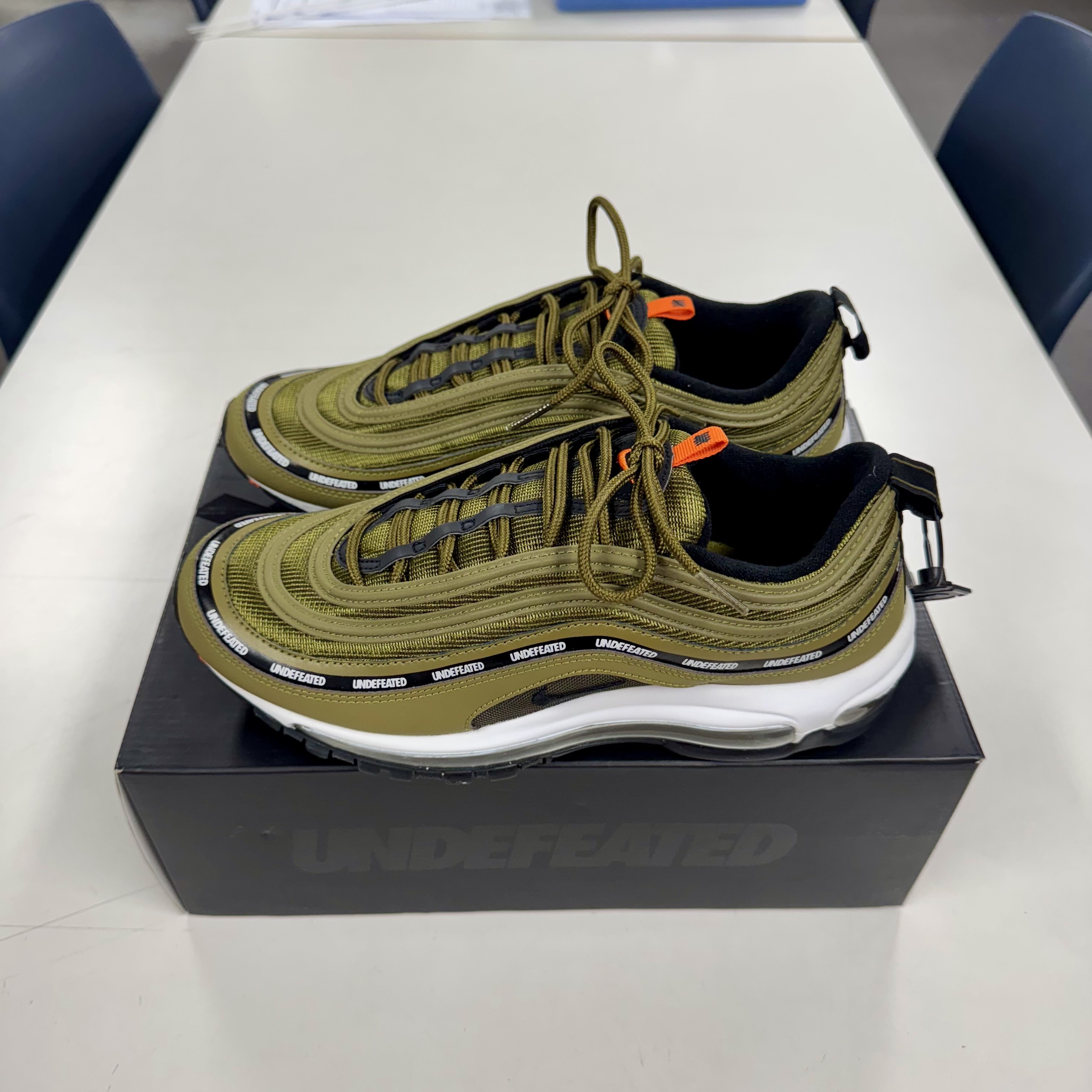 Nike x Undefeated Air Max 97 Militia Green 착용 스타일