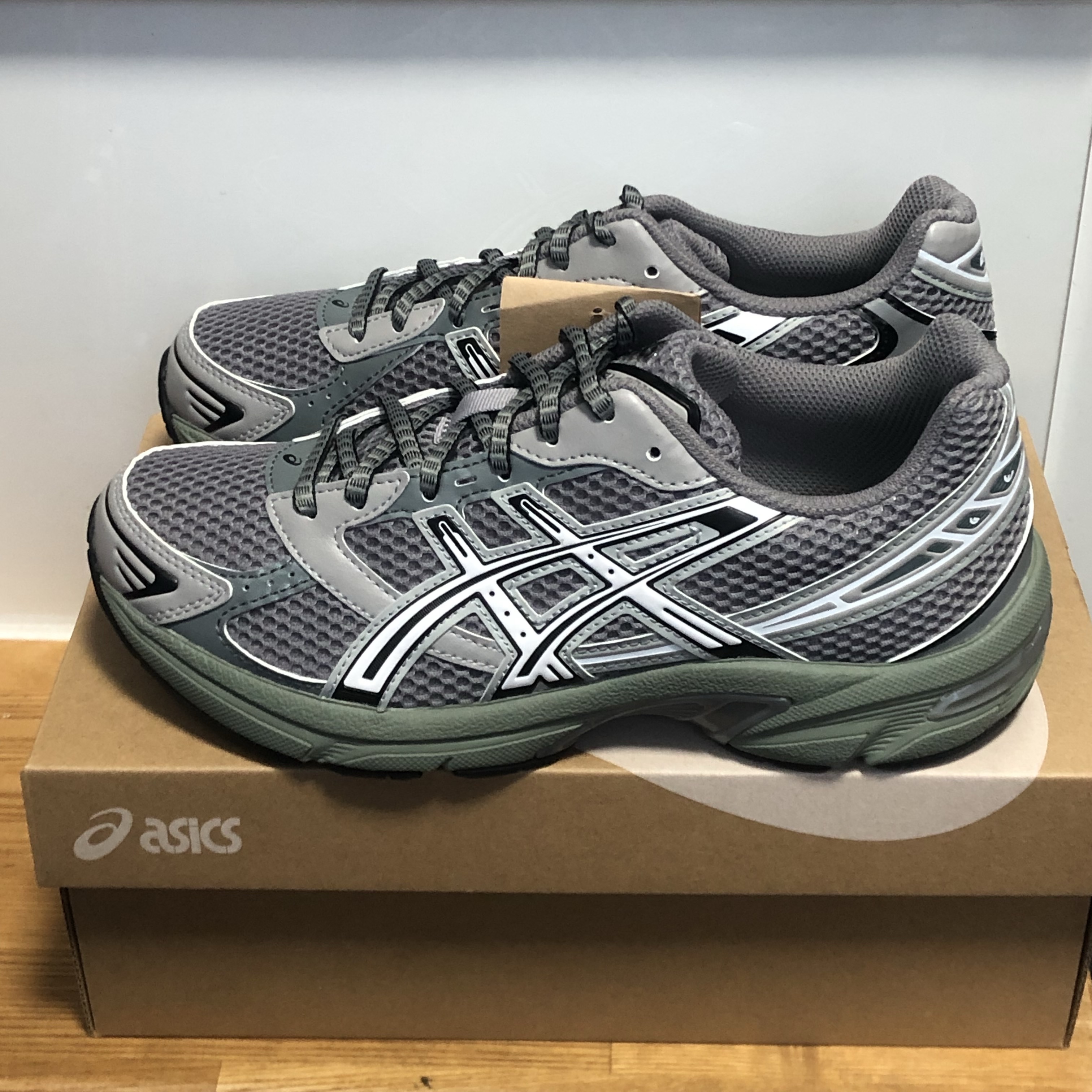 Asics Gel-1130 Wild Dove White - Folder Exclusive 착용 스타일