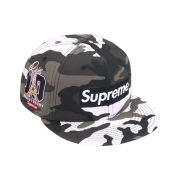 Supreme Shop Box Logo New Era Snow Camo Paris - 26SS