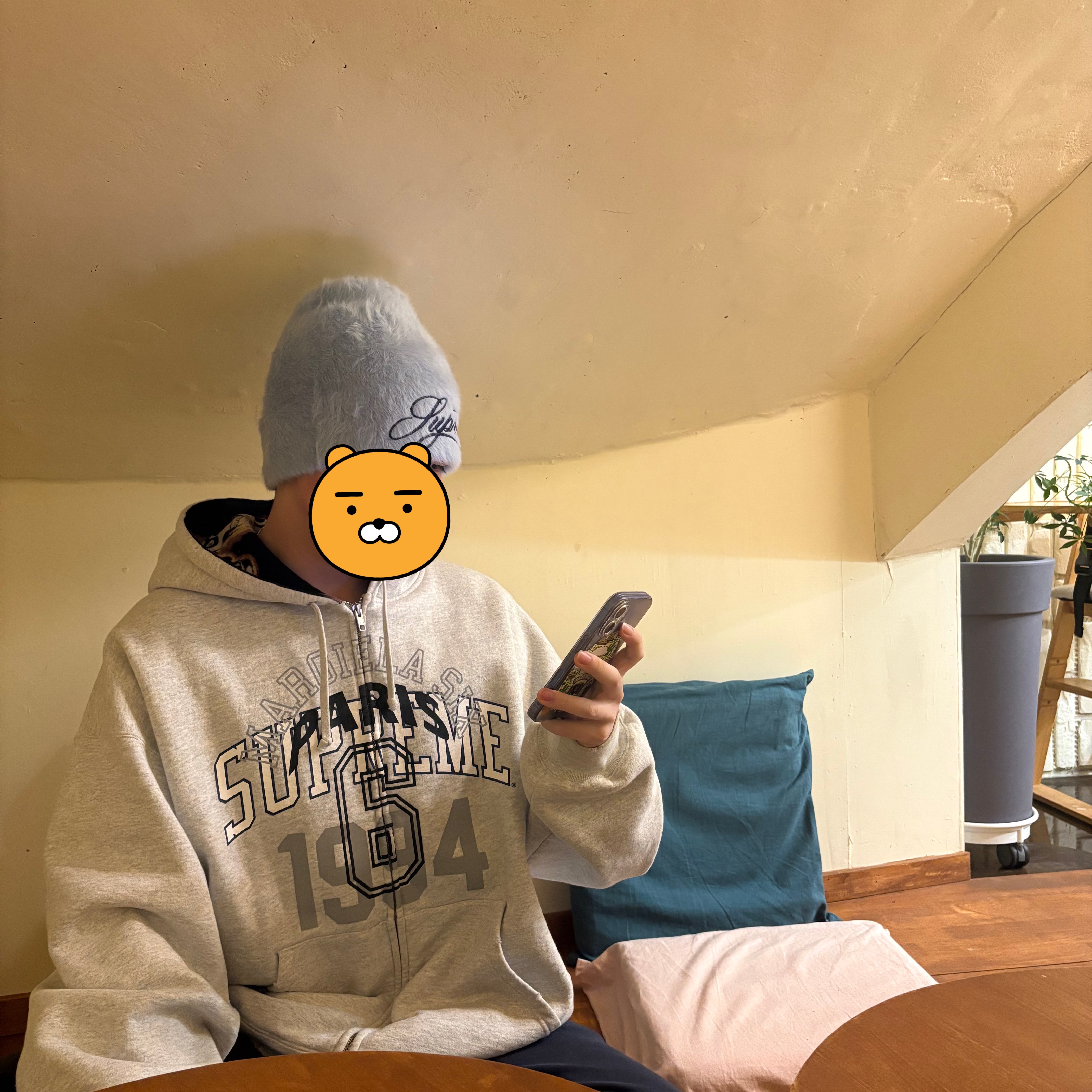 Supreme x Kangol Furgora Script Beanie Light Blue - 25FW 착용 스타일
